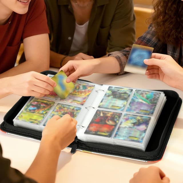 Detalle 2 de Portable 4-Pocket Trading Card Binder with Zipper, 400 Pockets (50 Removable Sleeves)