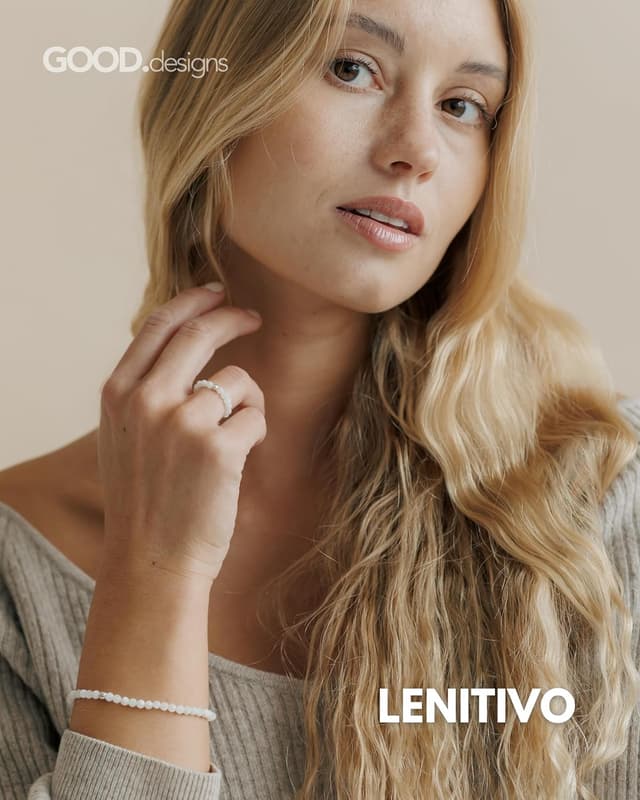 Detalle 2 de GD GOOD.designs Anello anti-stress con perle di pietra naturale e rotazione elastica