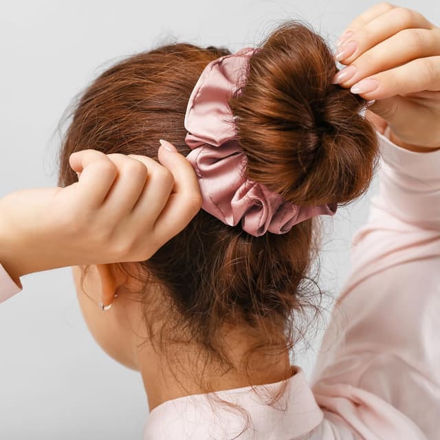 Detalle 1 de Townssilk fascia capelli in seta 22 momme