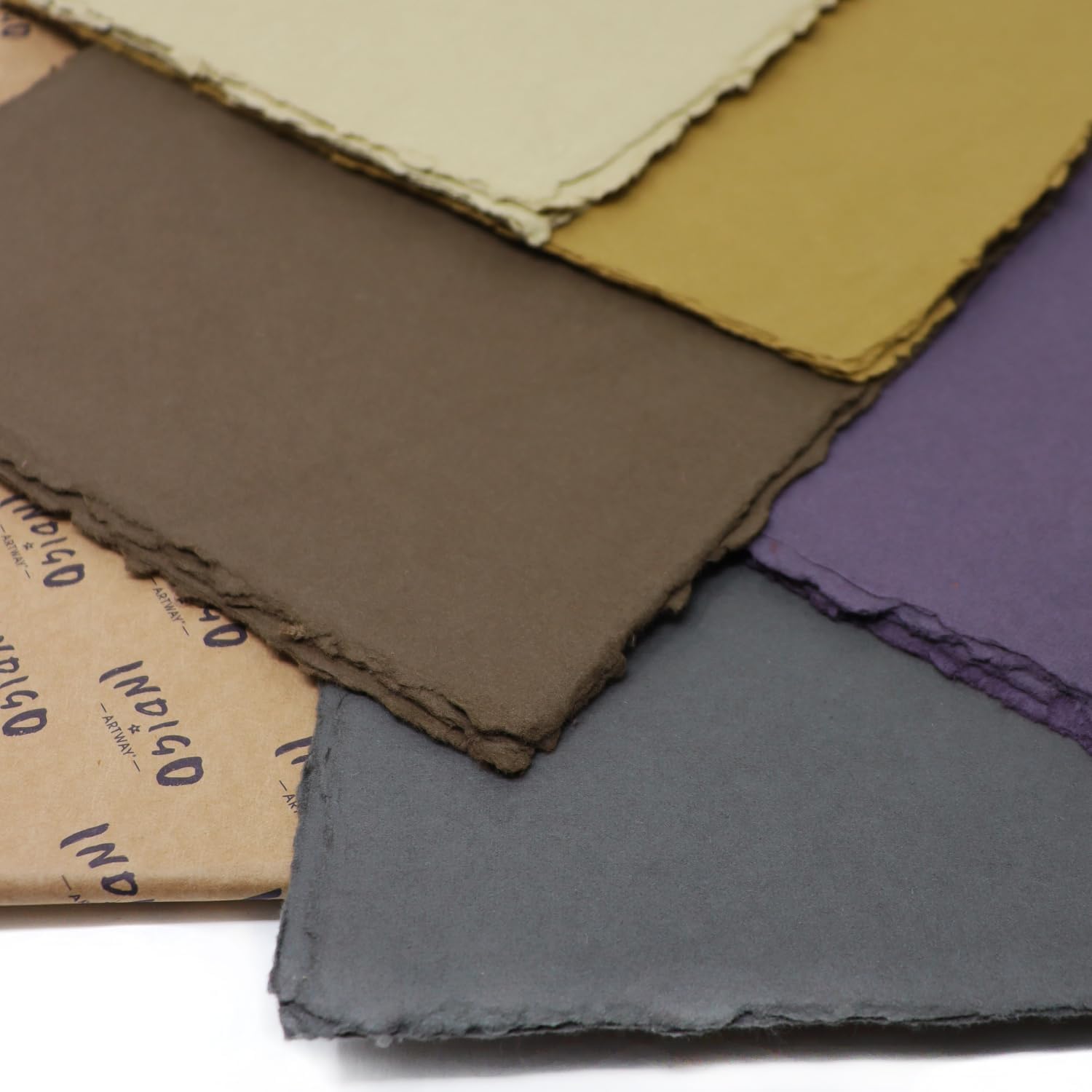 Detalle de Artway Indigo A4 Cotton Rag Paper — Coloured Handmade Pack (25 sheets x 5 colours, 220–250gsm)