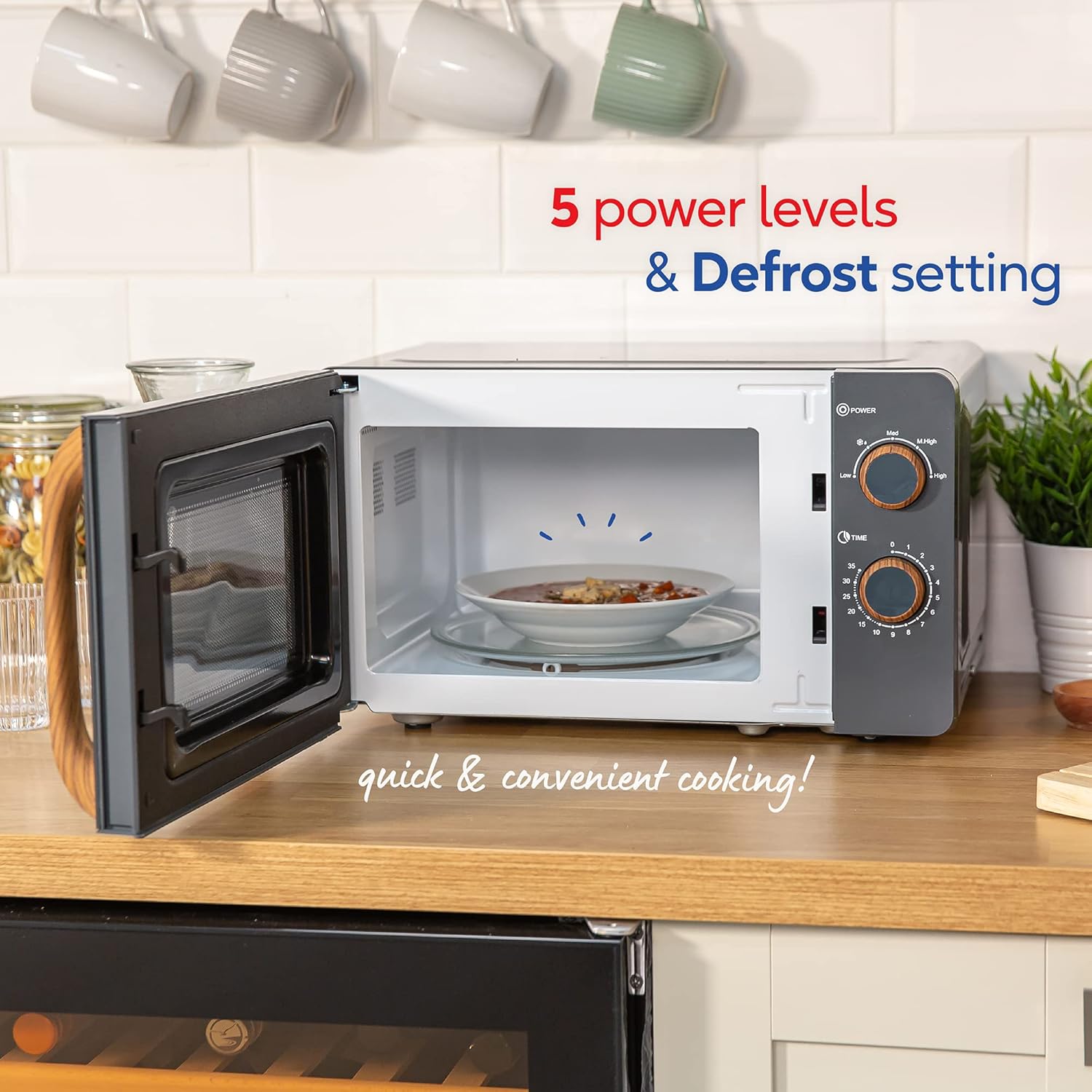 Thumbnail 6 de Russell Hobbs RHMM713G Micro-ondes compact 700 W – style scandinave et finition bois