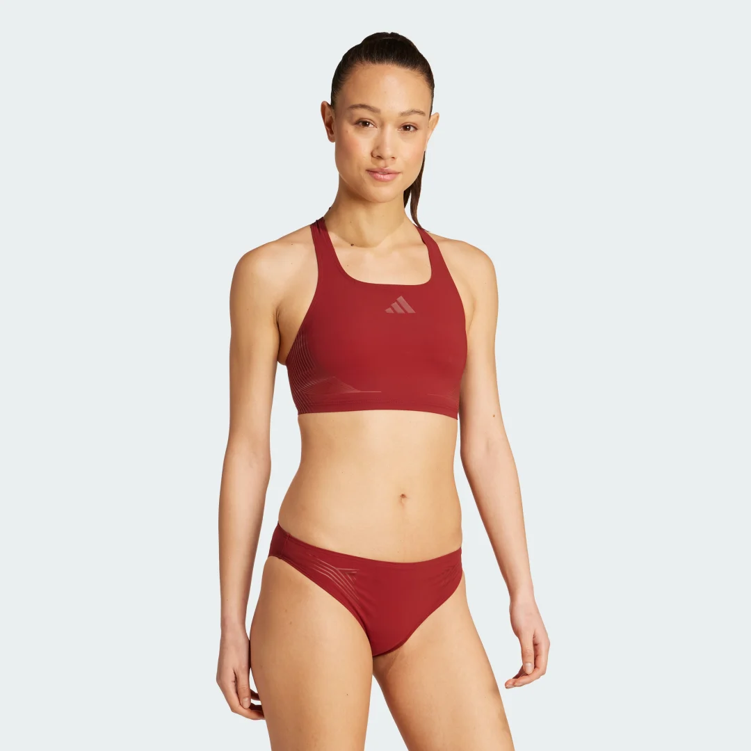 Detalle de Adidas Bikini Lanelux Y-Back en Burgundy