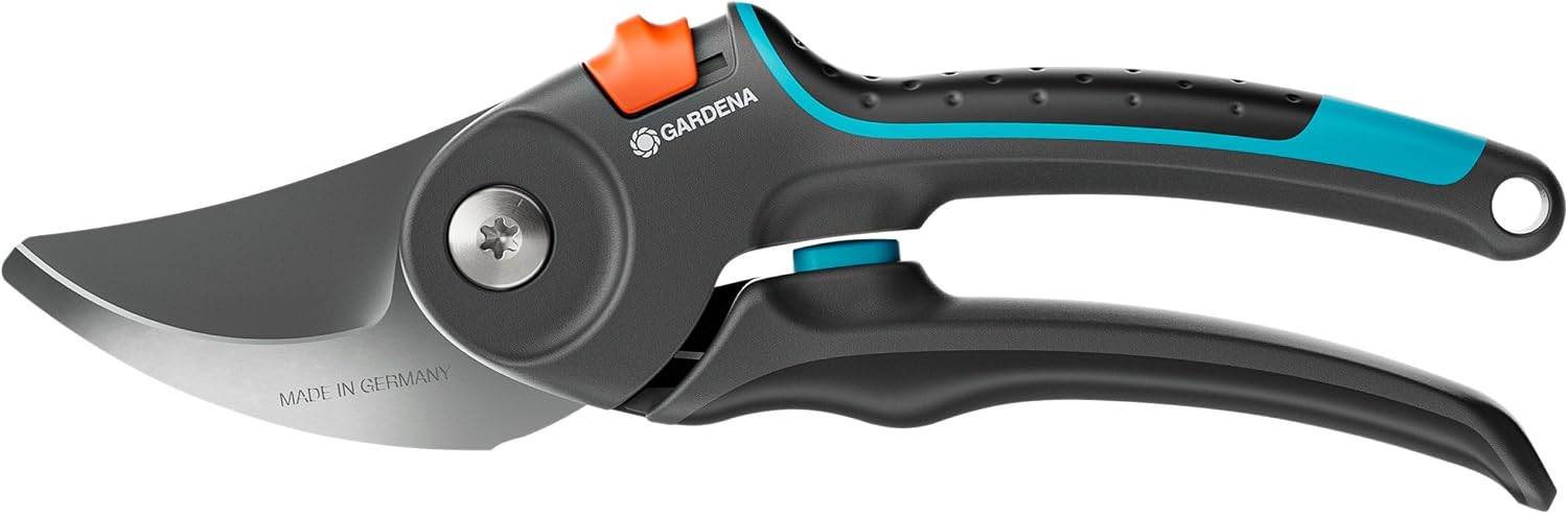Detalle de Gardena PremiumCut Pro Gartenschere – präziter Bypass-Schnitt, 24 mm Durchmesser, PowerCoating-Klingen, deutsche Qualität