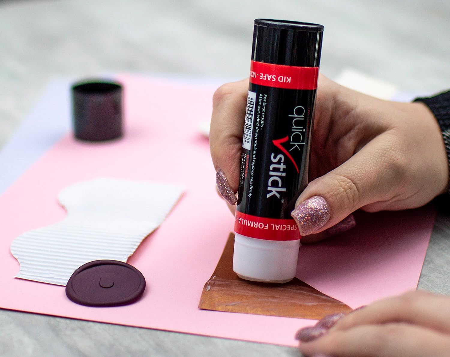 Detalle 2 de Quick stick Original Glue stick 40g – 5 Pack: Reliable, kid-friendly craft glue