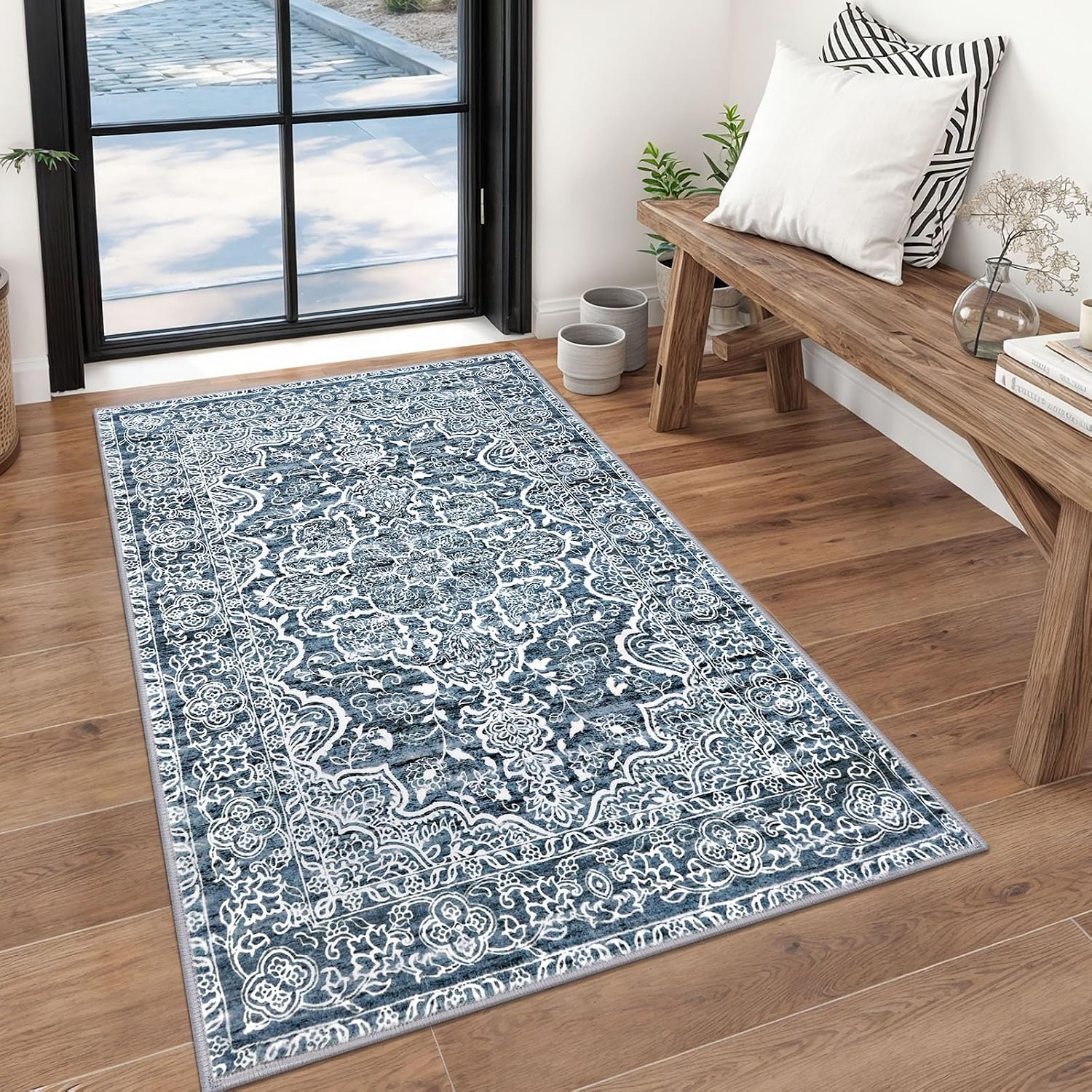 Detalle de KUTA 3x5 Entryway Rug (Blue White Vintage Floral) Non-Slip, Washable Low-Pile