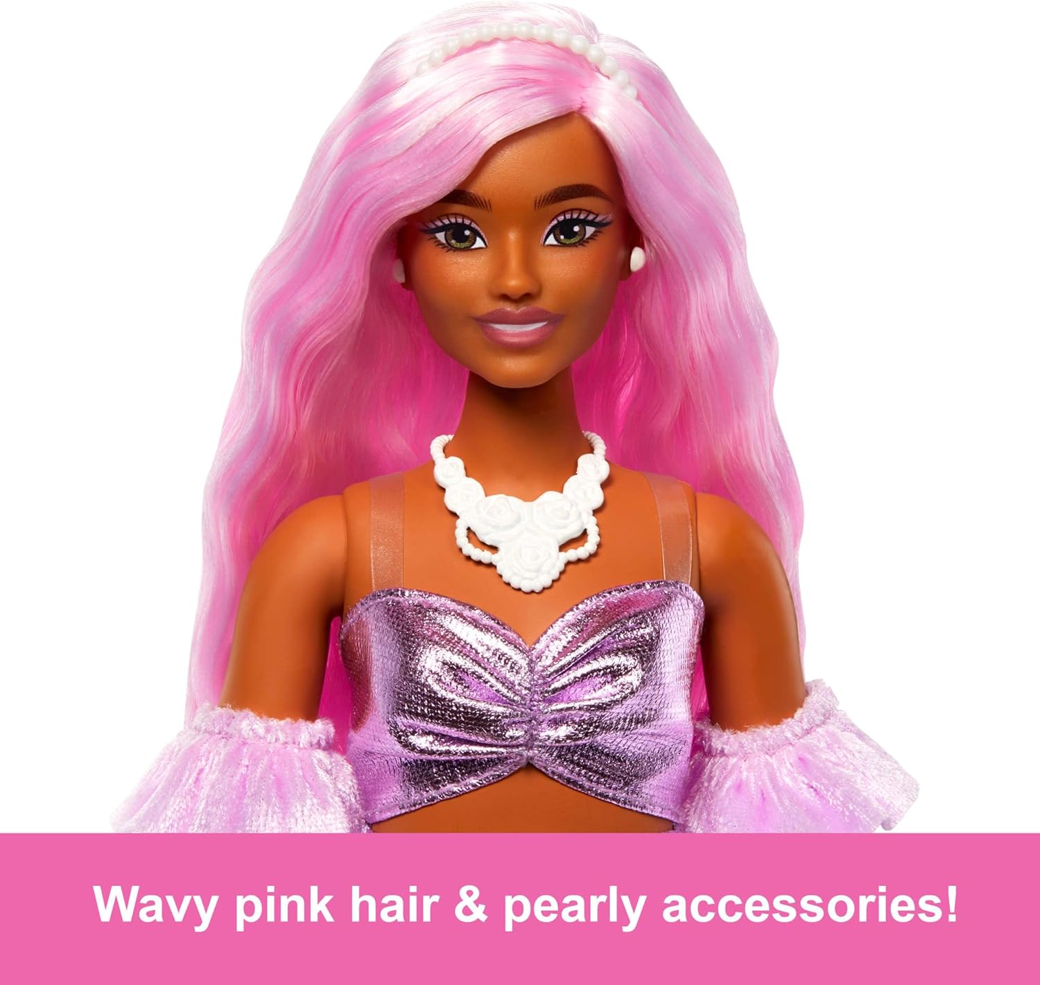 Thumbnail 3 de Barbie Deluxe Style Doll #1 in Barbiecore Outfit – Pink Hair, Glossy Pink Dress and Accessorised Glam