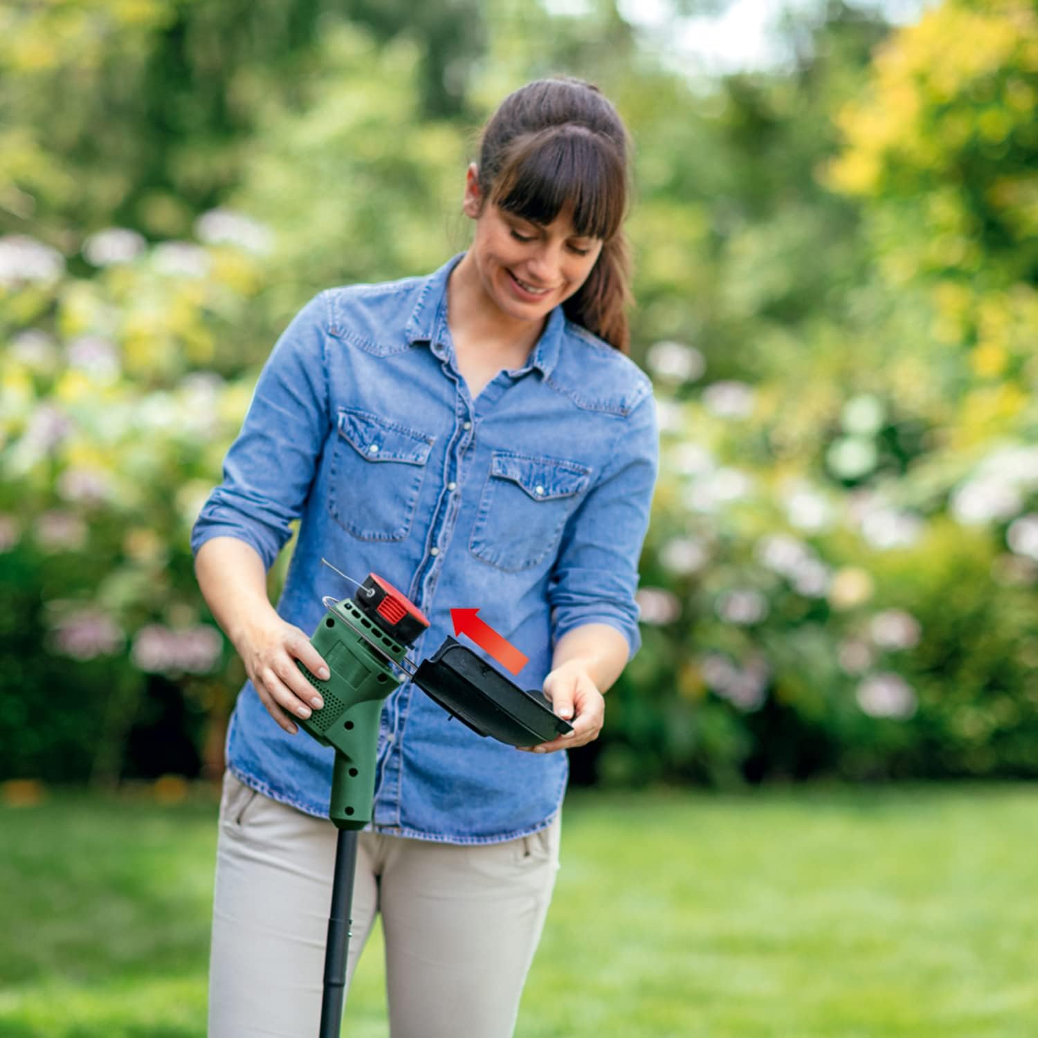 Detalle 2 de Bosch EasyGrassCut 23 débroussailleuse électrique sur câble 280 W, diamètre de coupe 23 cm