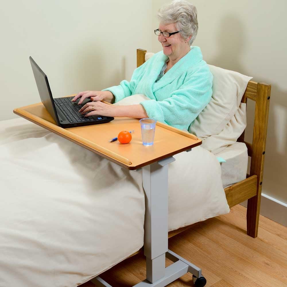 Detalle de NRS Healthcare N43553 EasyLift Overbed/Over Chair Table, Extra Low