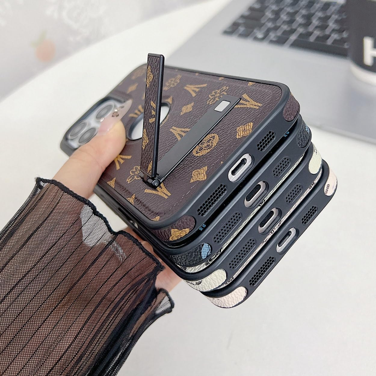 Detalle 2 de Dropcases iPhone 16 Pro Max Case with PU Leather
