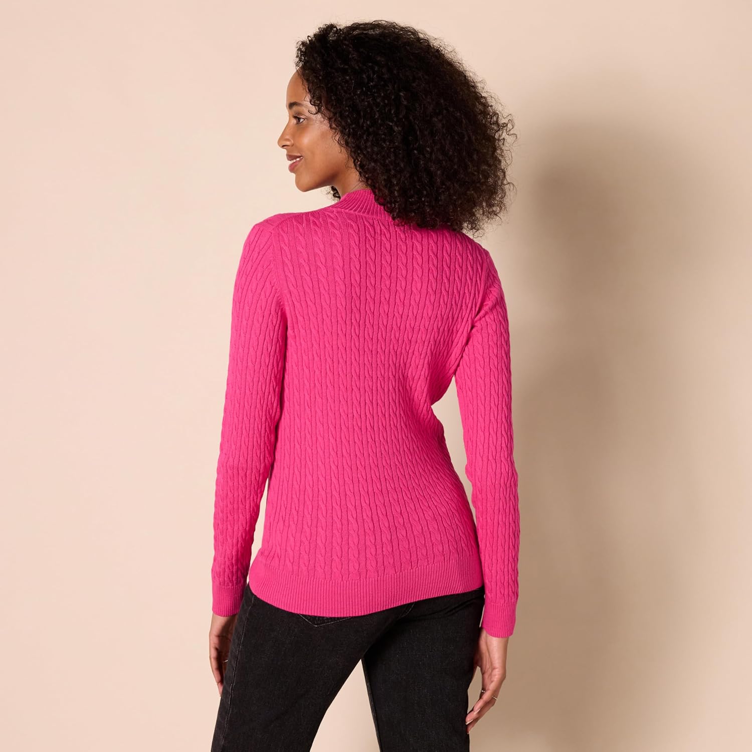 Thumbnail 2 de Amazon Essentials Damen Leichter Langarm-Pullover mit Stehkragen und Zopfmuster – Klassische Passform