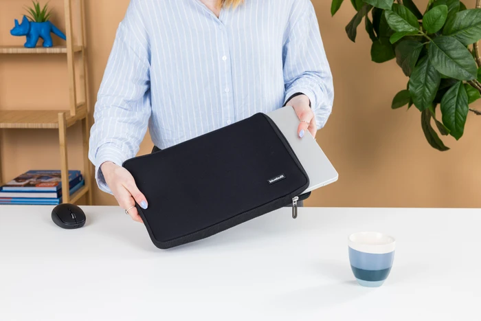 Thumbnail 18 de BlueBuilt Laptophülle für das Apple MacBook Pro 14 Zoll