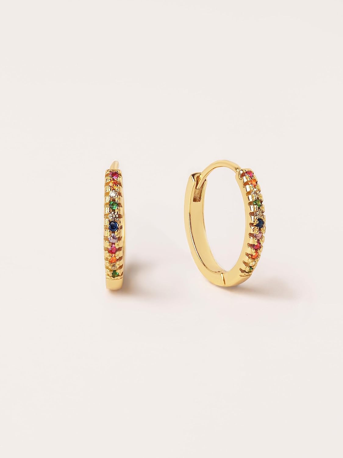 Detalle 2 de SINGULARU Orecchini Cerchio L Colors in Argento Sterling con Placcatura Oro 18Kt e Zirconi