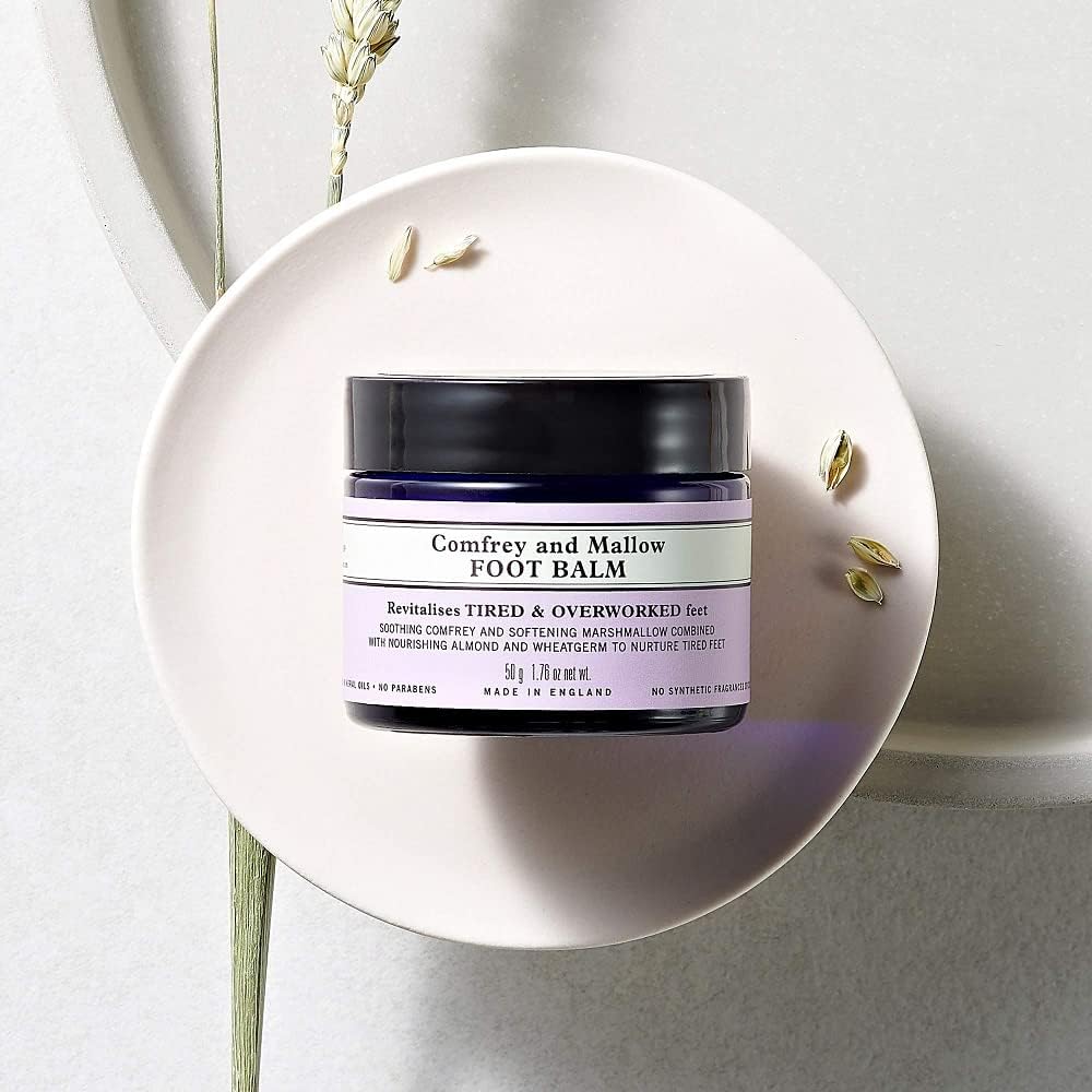Thumbnail 3 de Neal's Yard Remedies Comfrey & Mallow Foot Balm, 50g – Revitalising vegan foot care