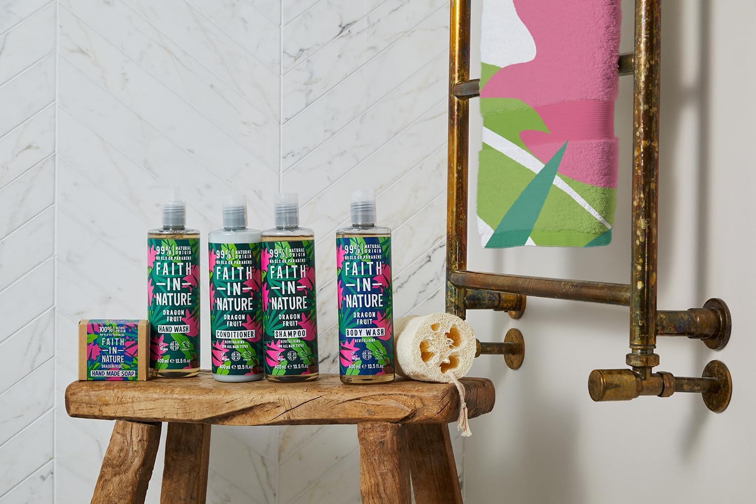Detalle de Faith In Nature Balsamo Naturale al Dragon Fruit 400 ml – per capelli e cuoio capelluto grassi, vegano e cruelty-free