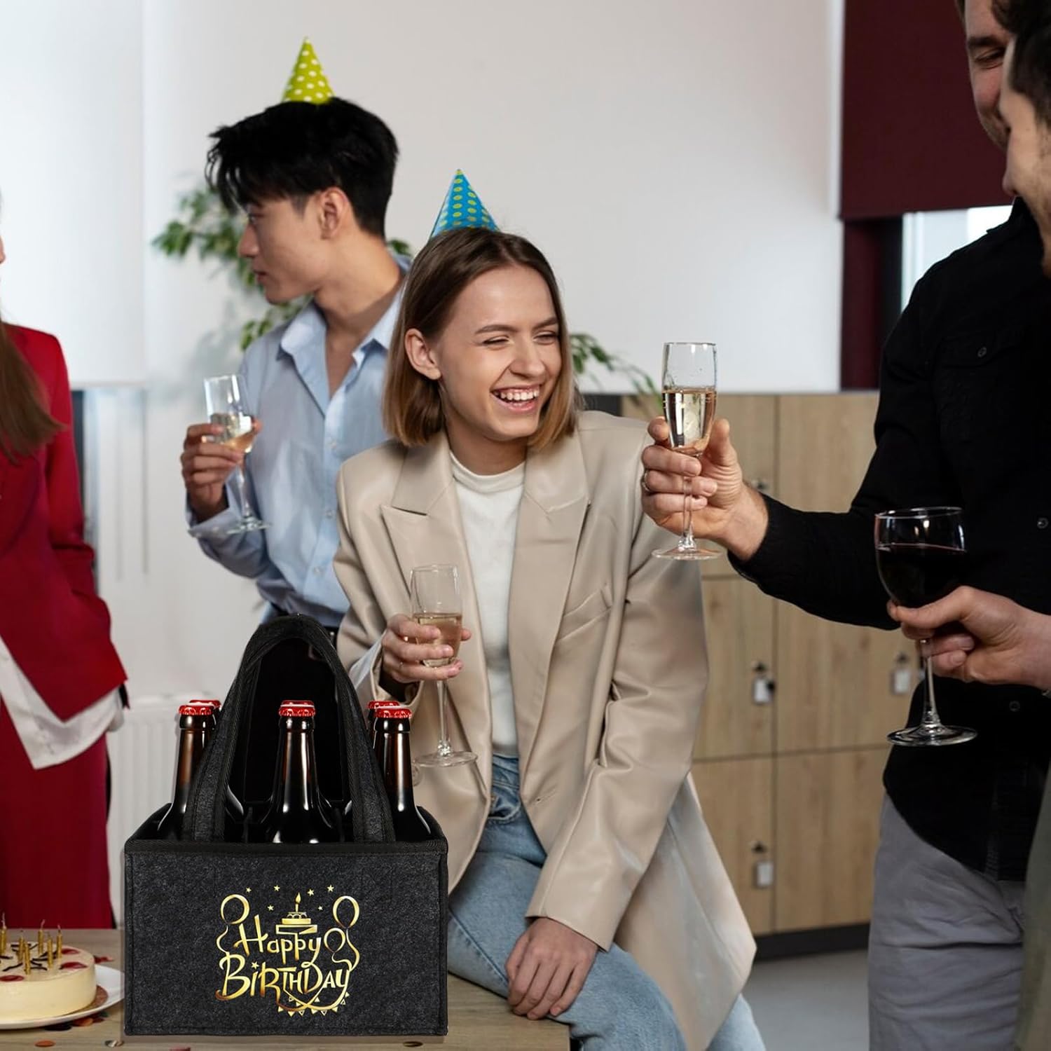 Detalle de KHstylehoo Männerhandtasche Bier – Flaschentasche für 6 Flaschen mit „Happy Birthday“-Design