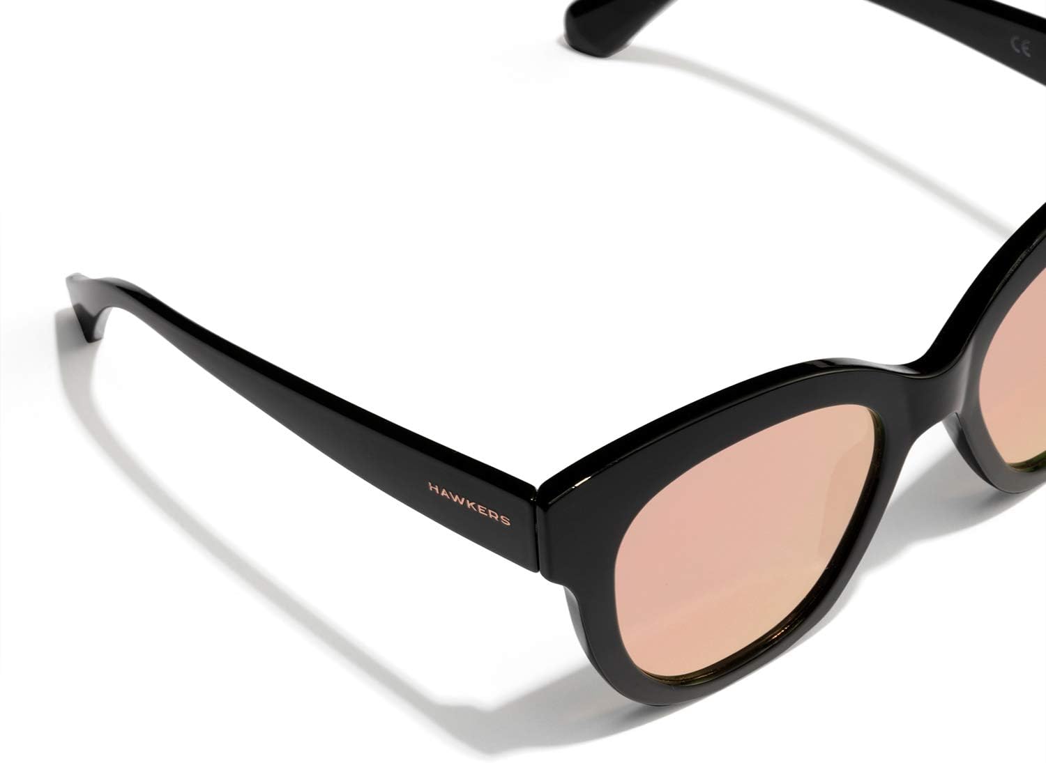 Detalle 2 de HAWKERS Audrey Black Rose Gold gafas de sol estilo mariposa (filtro 3, TR90 y lentes TR18) unisex