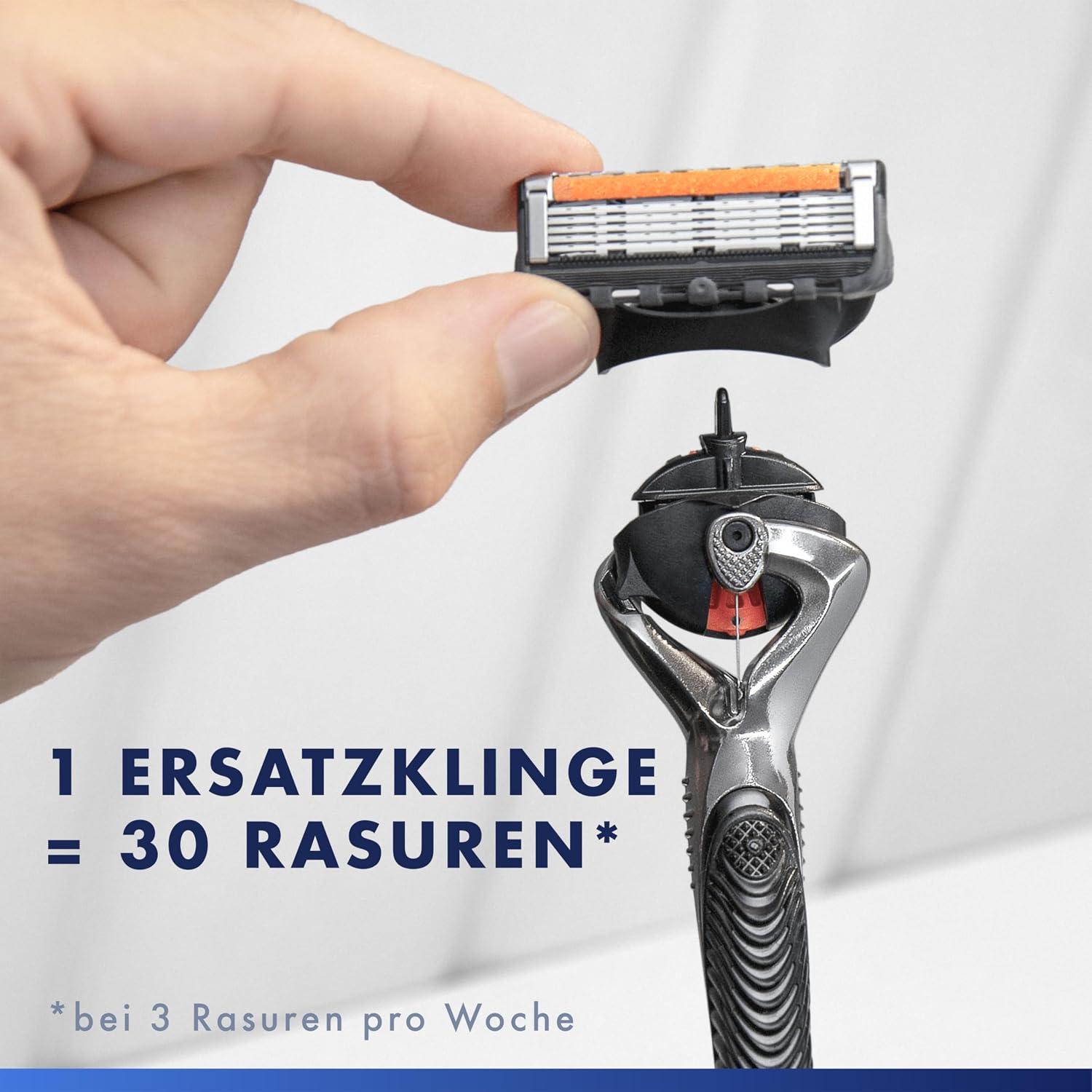 Thumbnail 6 de Gillette ProGlide Rasierklingen – 12 Original Ersatzklingen für Herren (mit EverGlide Gleitstreifen)