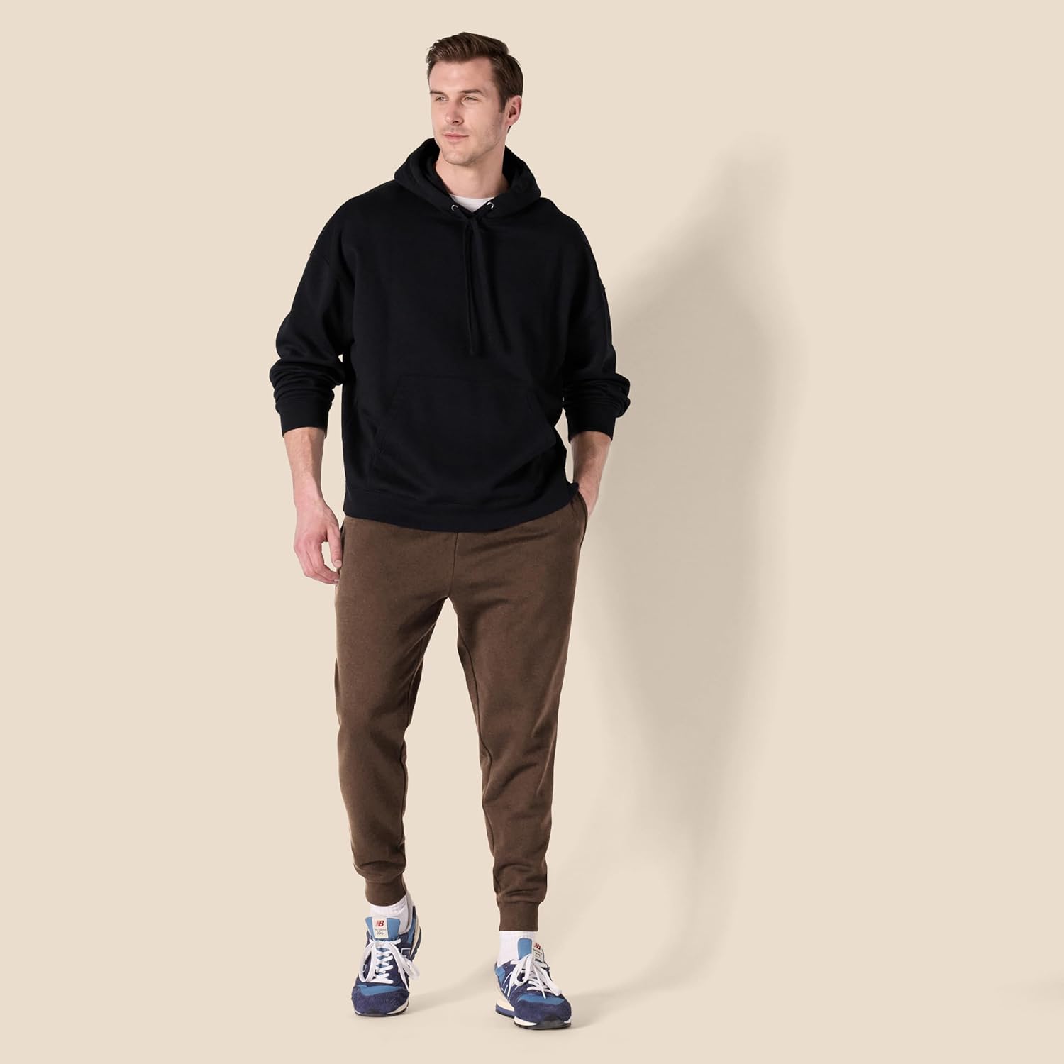 Thumbnail 6 de Amazon Essentials Herren Jogginghose aus Fleece – bequeme Passform, entspannt, alltagstauglich