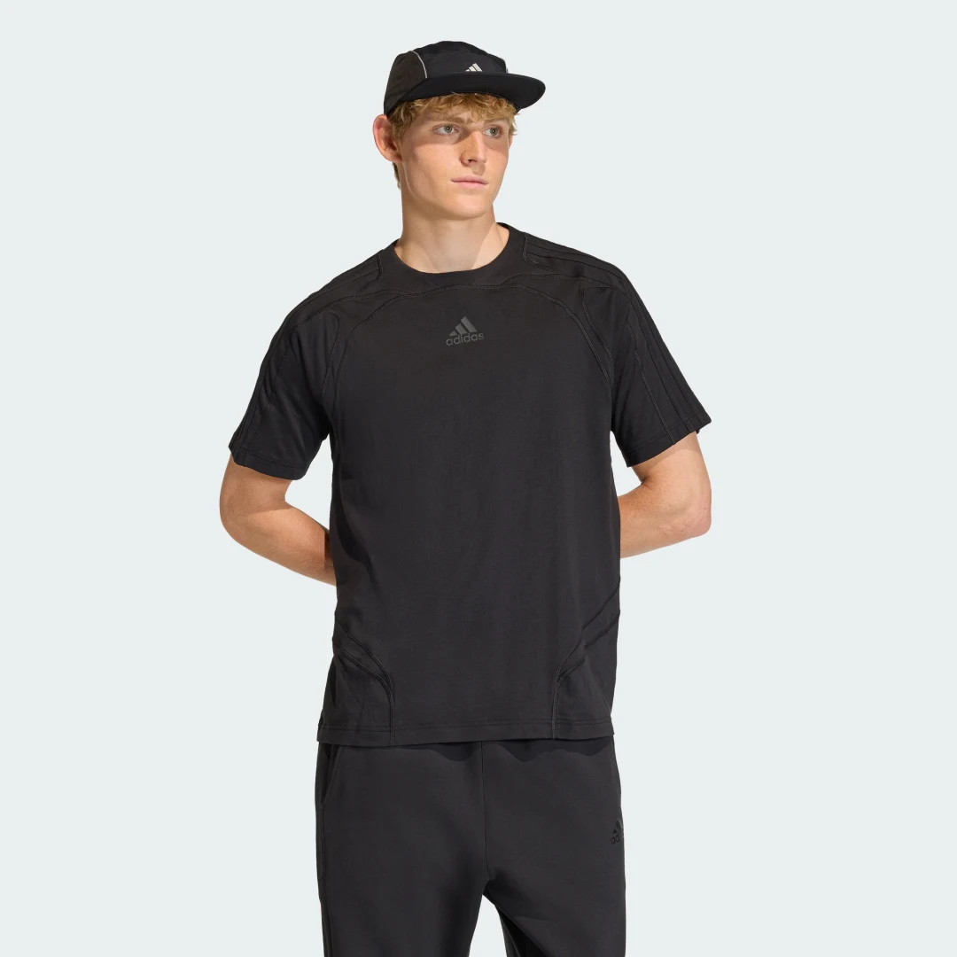 Detalle de Camiseta Clásica Cutline – Adidas