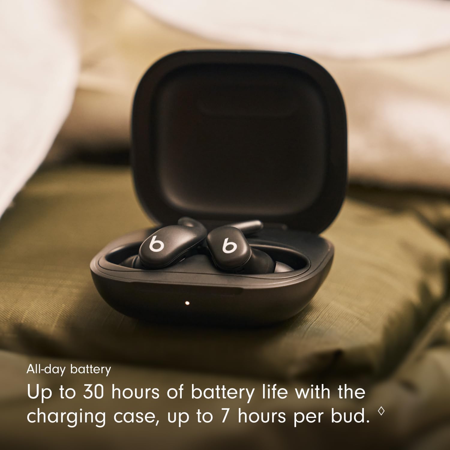 Thumbnail 4 de Beats Powerbeats Fit: Wireless Noise-Cancelling Workout Earbuds
