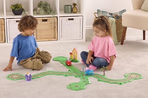 Thumbnail 10 de Peppa Pig Whizz Around Peppa’s Runabout Town Set – Motorised Vehicles & Track