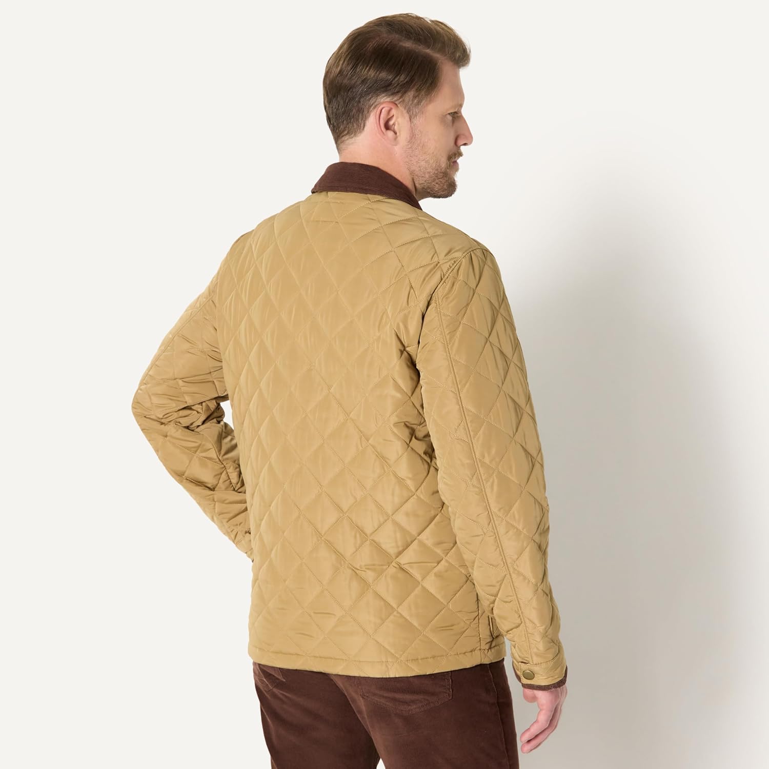 Detalle de Amazon Essentials Quilted Midweight Jacket 74.9 cm