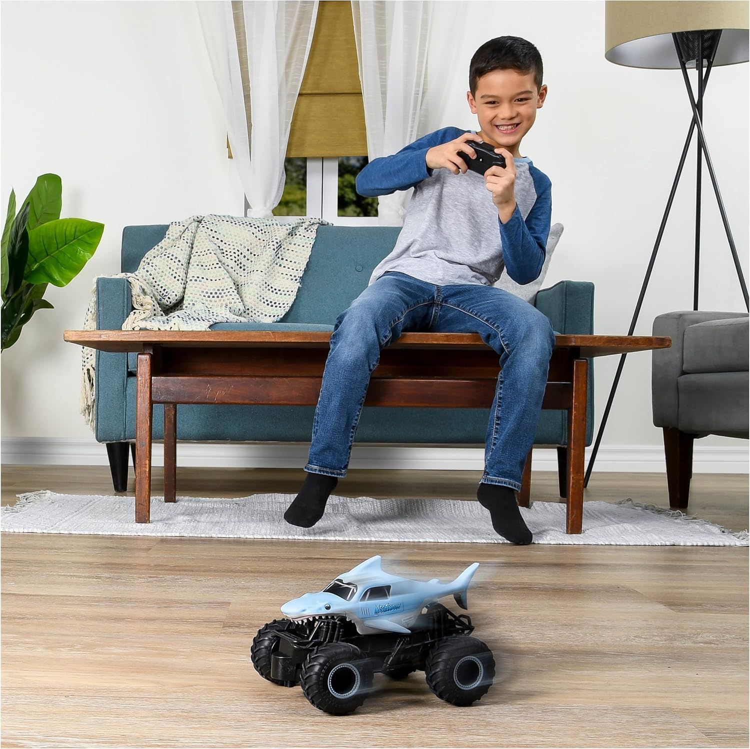 Thumbnail 2 de Monster Jam Megaladon RC 1:24 – zdalnie sterowany monster truck