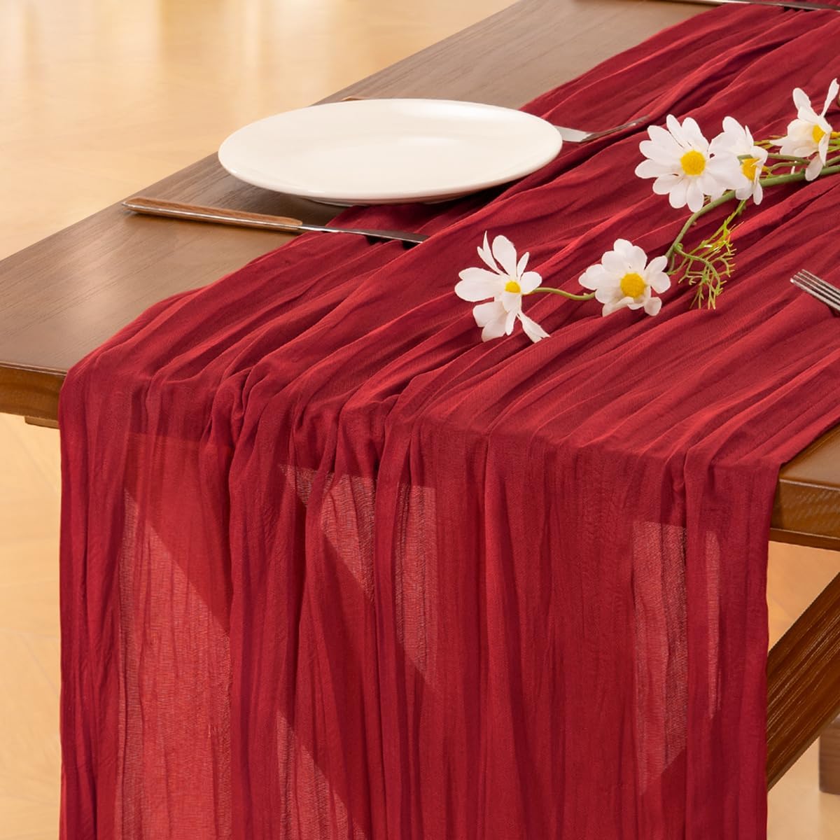 Detalle 2 de Cheesecloth Table Runner, Dusty Blue
