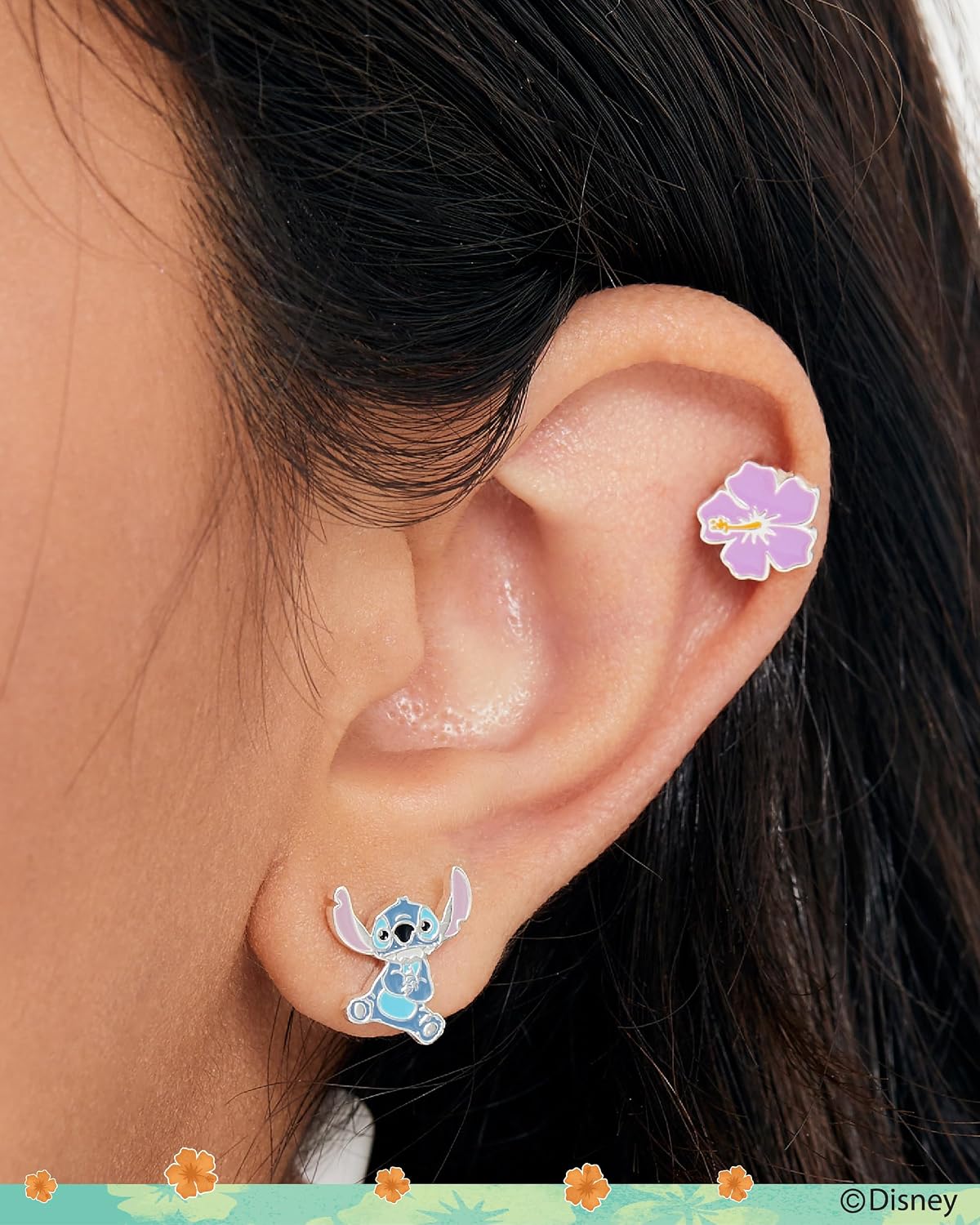 Detalle de Boucles d'oreilles Lilo & Stitch en argent sterling avec émail – motif fleur et Stitch