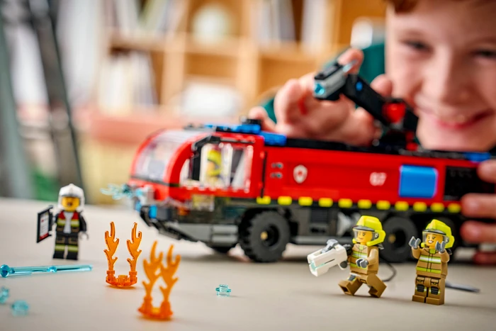 Thumbnail 5 de LEGO City Flughafenlöschfahrzeug 60499, 691 Teile