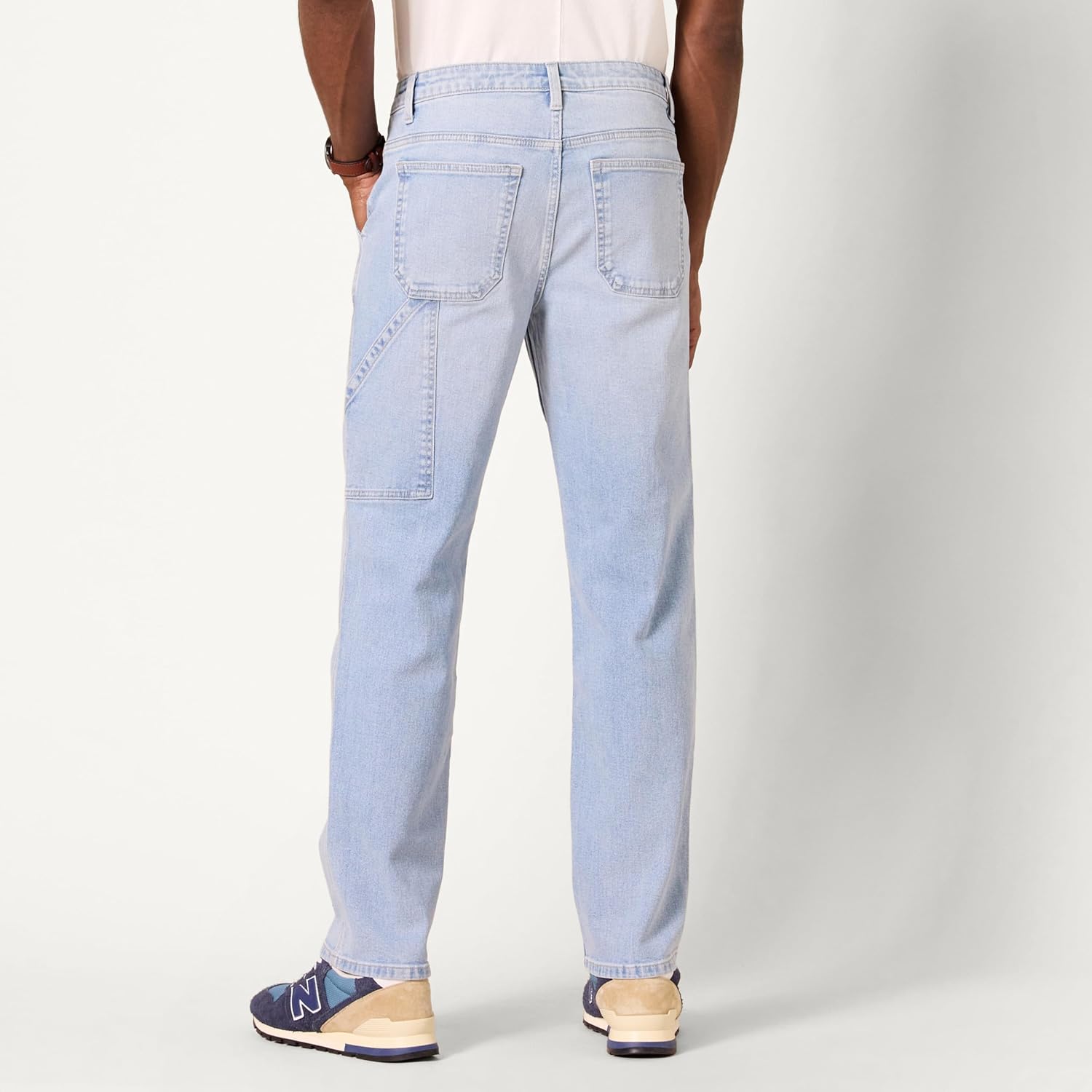 Thumbnail 1 de Amazon Essentials Herren Leicht elastische Relaxed Fit-Zimmermann-Jeans – robuste Alltags-Arbeitskleidung