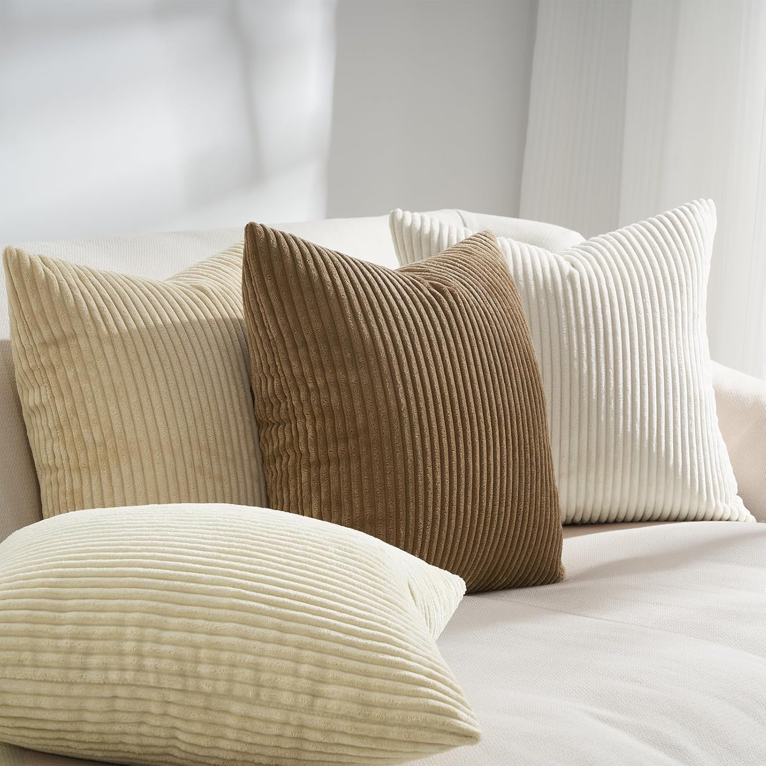 Thumbnail 2 de Topfinel Kissenbezug Beige, 50x50 cm im 4er-Set aus Kordsamt mit Farbverlauf und verdecktem Reißverschluss