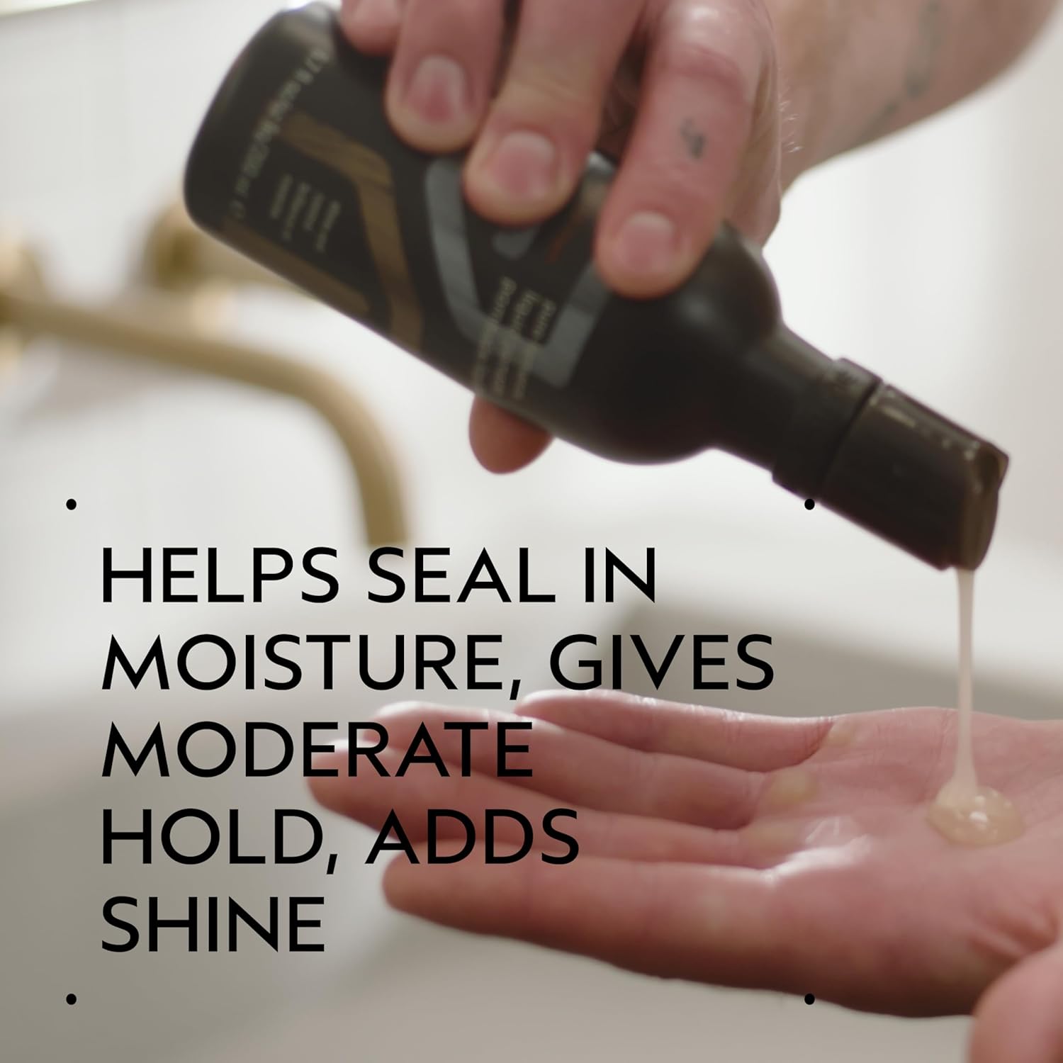 Detalle de Aveda Men Pure-Formance Liquid Hair Pomade | Medium Hold, Lightweight, 200ml