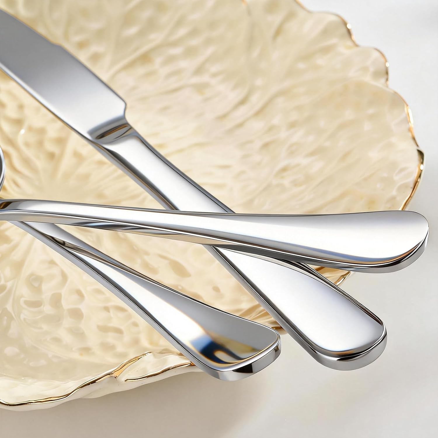 Detalle 2 de Wellfey S12-4 Flatware Set, 12-Piece Stainless Steel with Mirror Finish