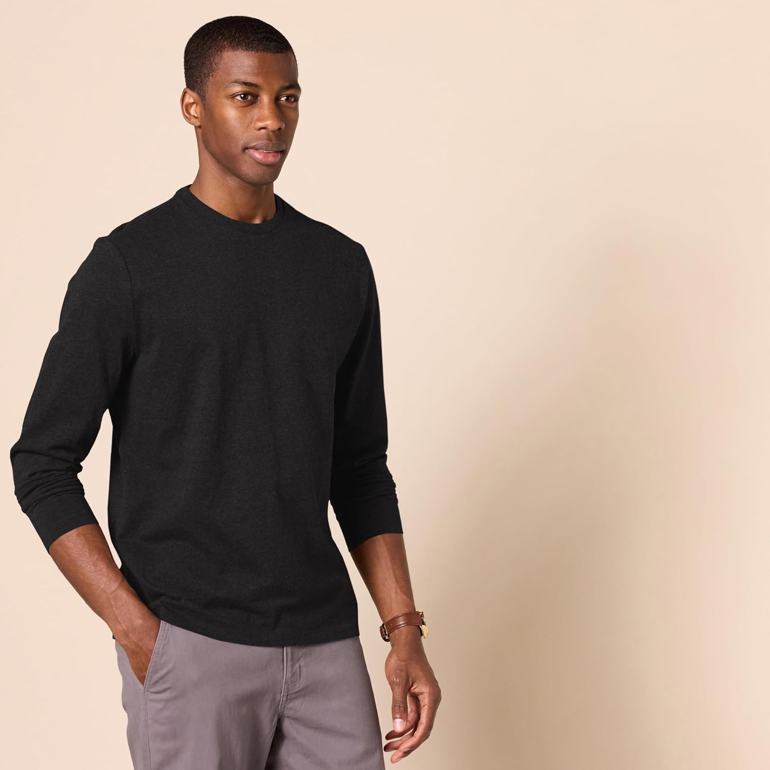 Detalle de Amazon Essentials Slim-Fit Long Sleeve T-Shirt