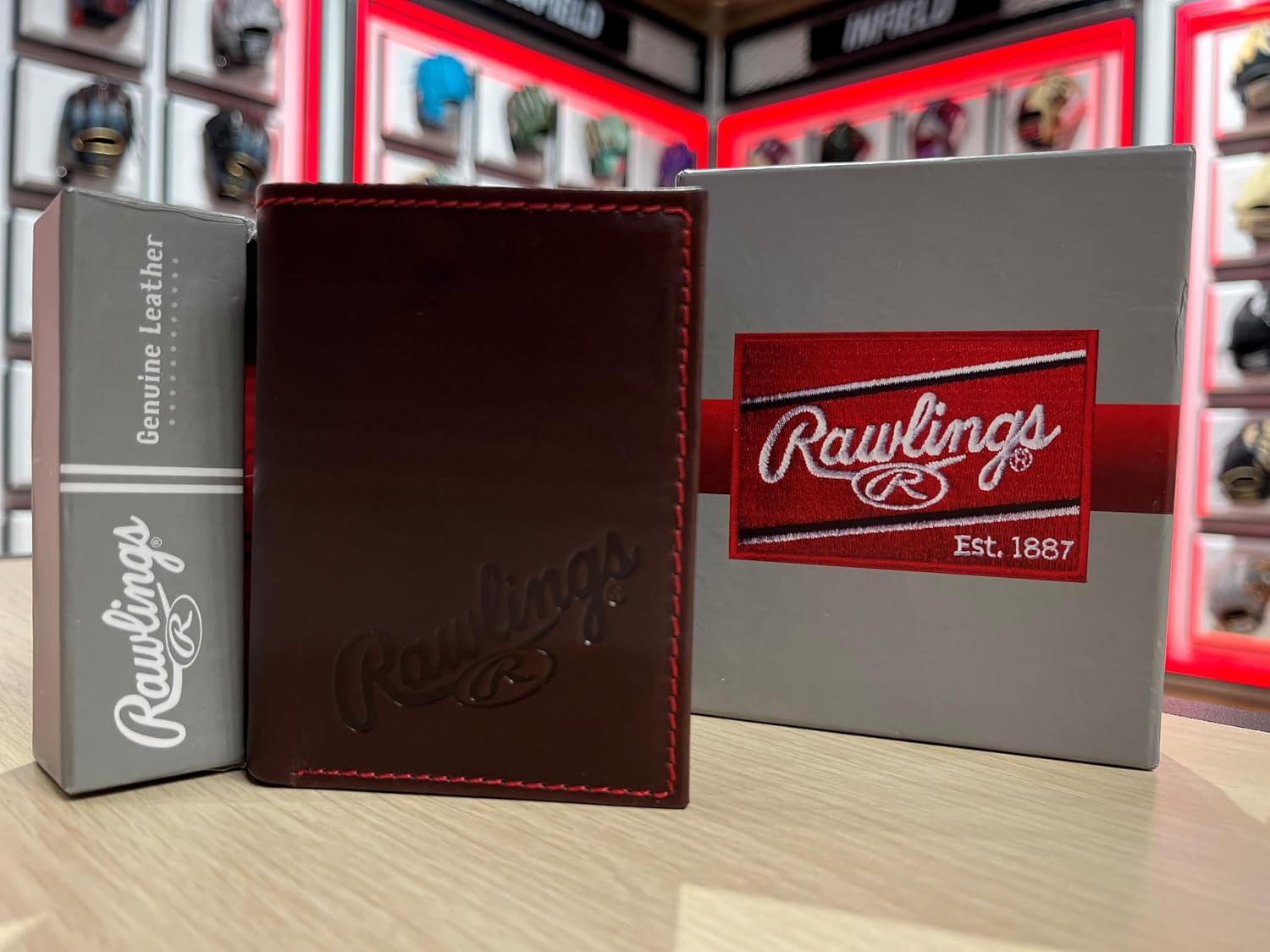 Detalle 2 de Rawlings Men’s Trifold Wallet Collection Genuine Leather (Multiple Styles & Colors)
