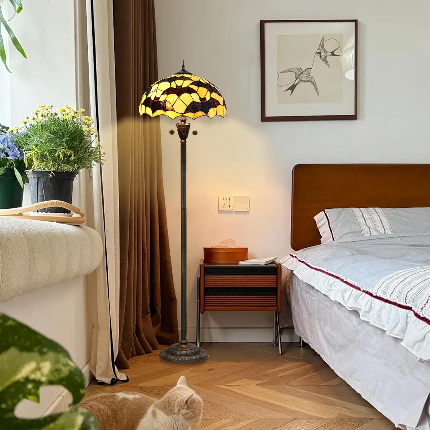 Thumbnail 4 de NUODITOS Tiffany Black Bats Floor Lamp — Vintage Stained Glass, Bright Yet Gentle Illumination