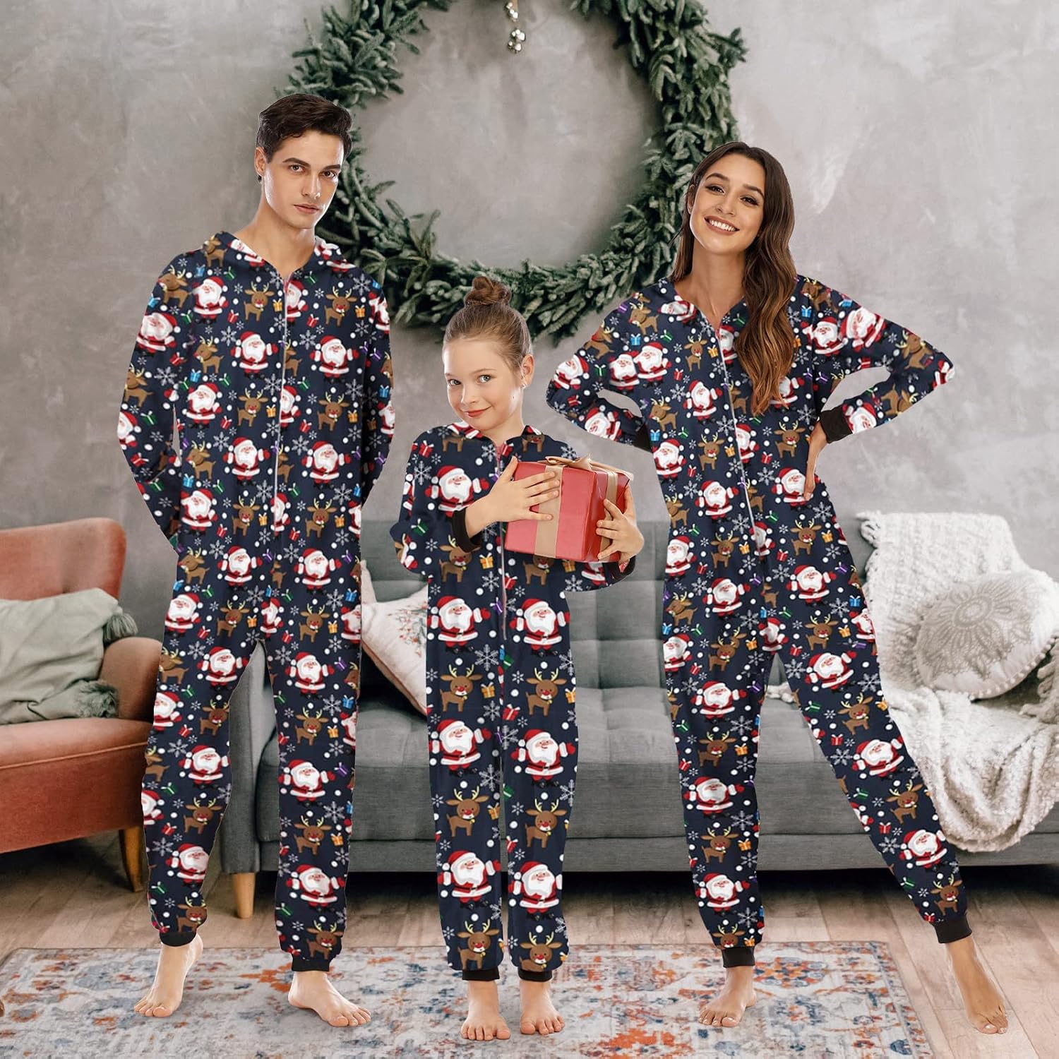Detalle de Neufigr Family Christmas Pajamas with Front Zipper, Reindeer Hood and Ribbed Cuffs