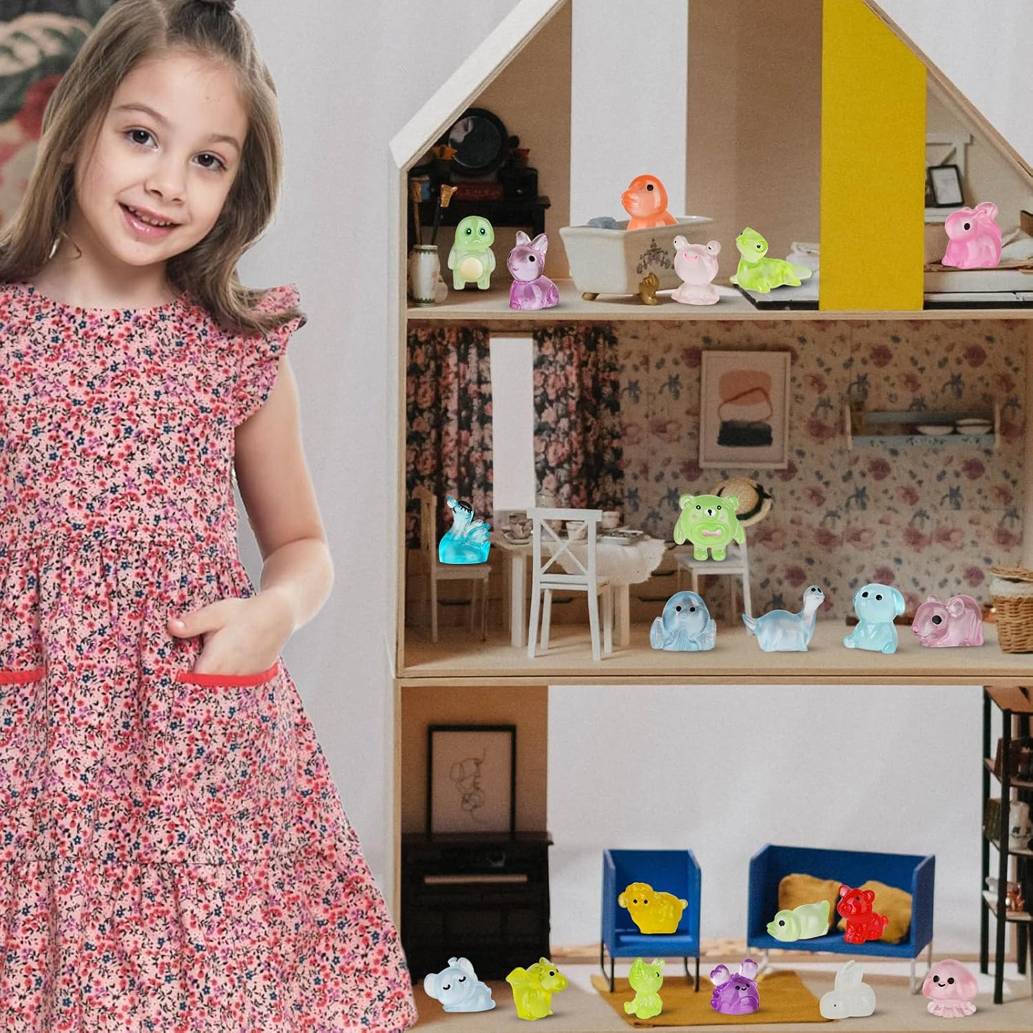 Detalle 2 de Junware 130-Piece Mini Resin Animal Figures, Glow-in-the-Dark