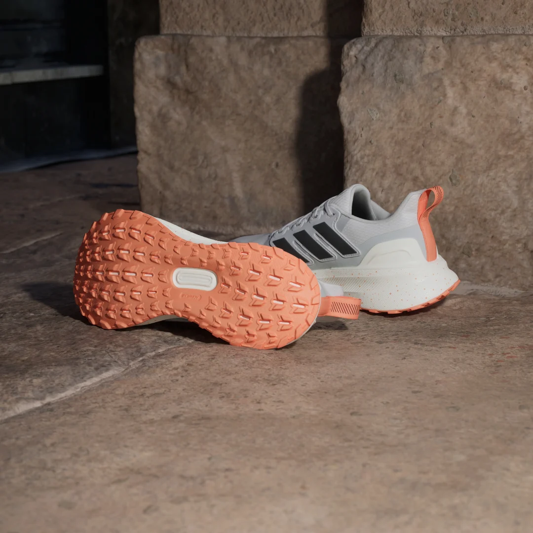 Detalle de Zapatilla Ultrarun 5 TR Running de Adidas - Gris