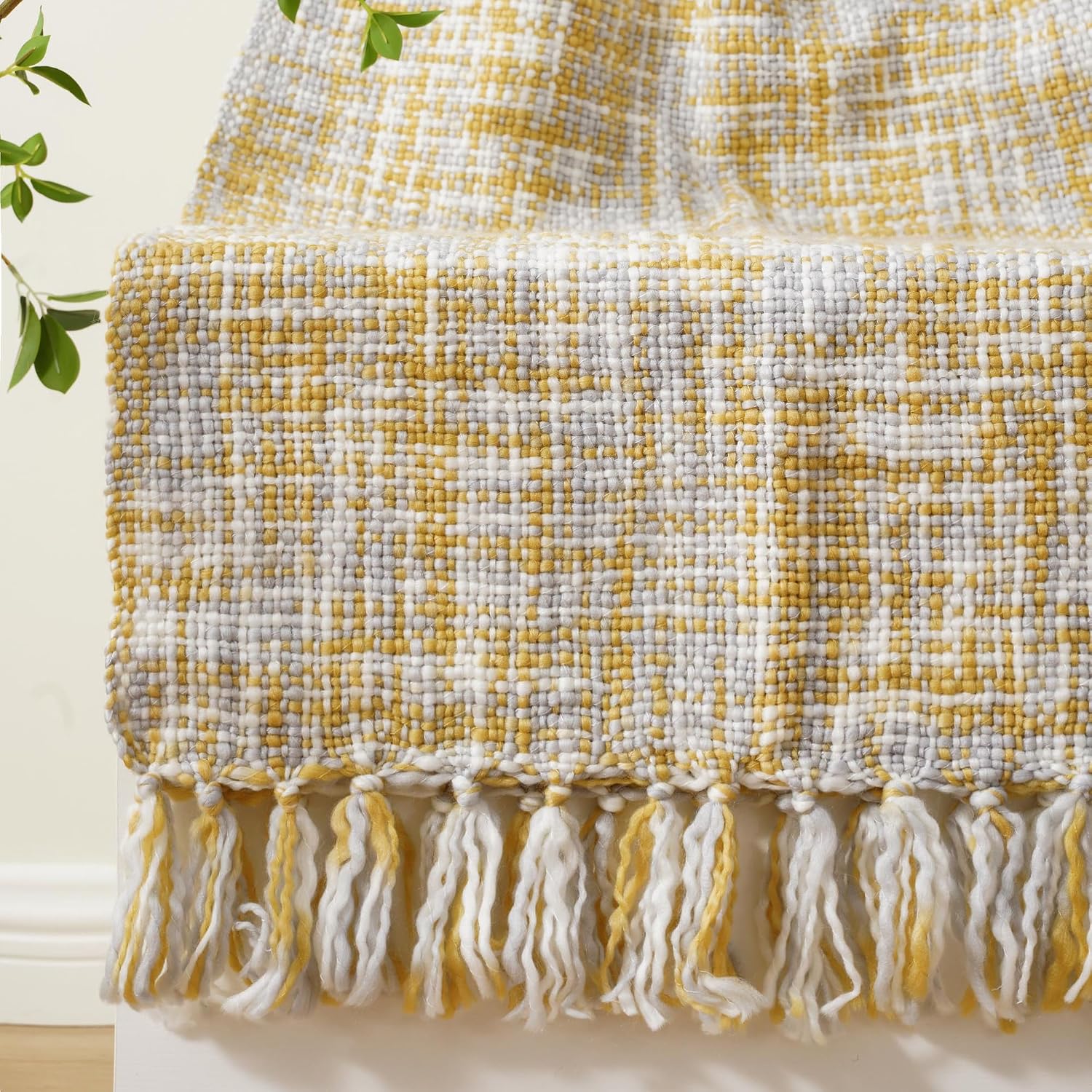 Thumbnail 1 de BATTILO HOME Yellow Throw 127x152cm