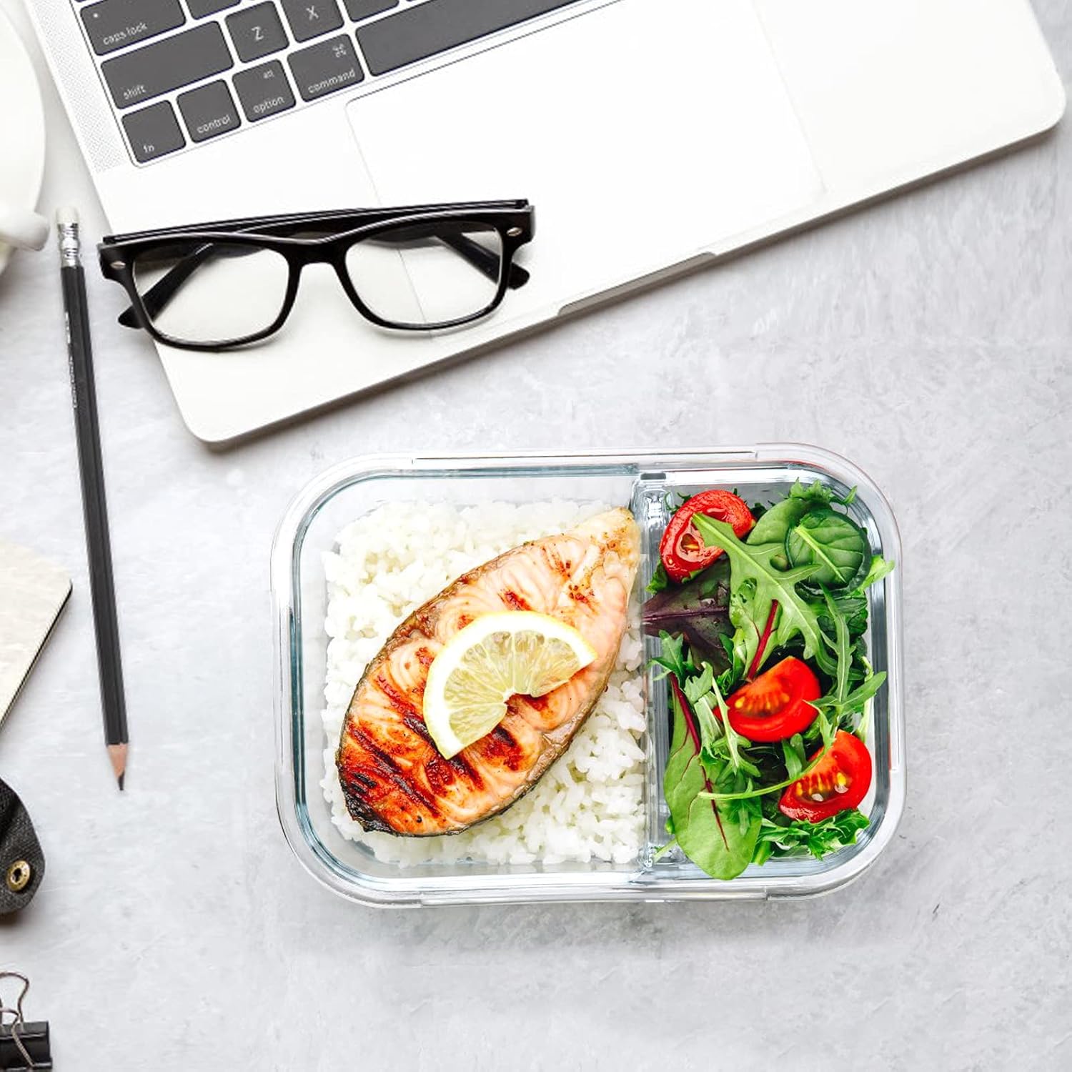Detalle de MCIRCO 5-Pack Glass Meal Prep Containers, 2-Compartment (36 oz total) with Upgraded Snap Lock Lids