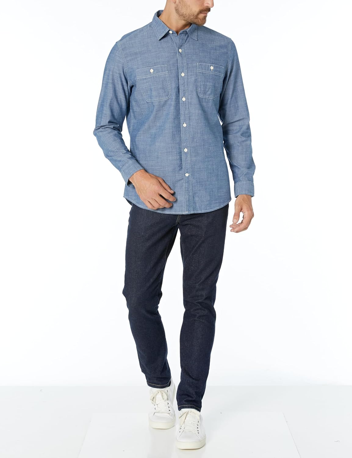 Thumbnail 3 de Amazon Essentials Men’s Regular-fit Long-Sleeve Chambray Shirt (100% cotton, with double chest pockets)
