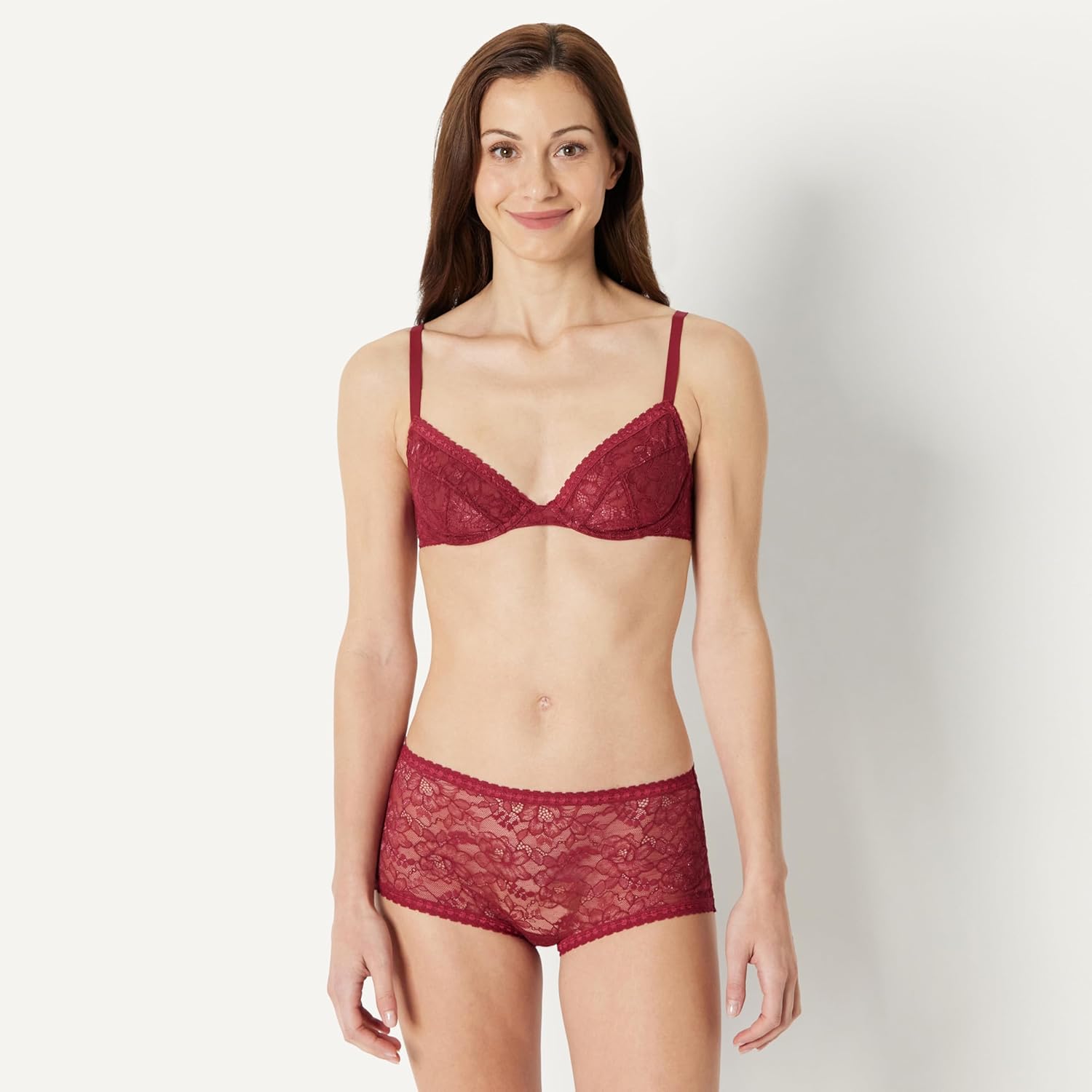 Thumbnail 4 de Amazon Essentials women’s stretch all-over lace plunge bra with underwired support