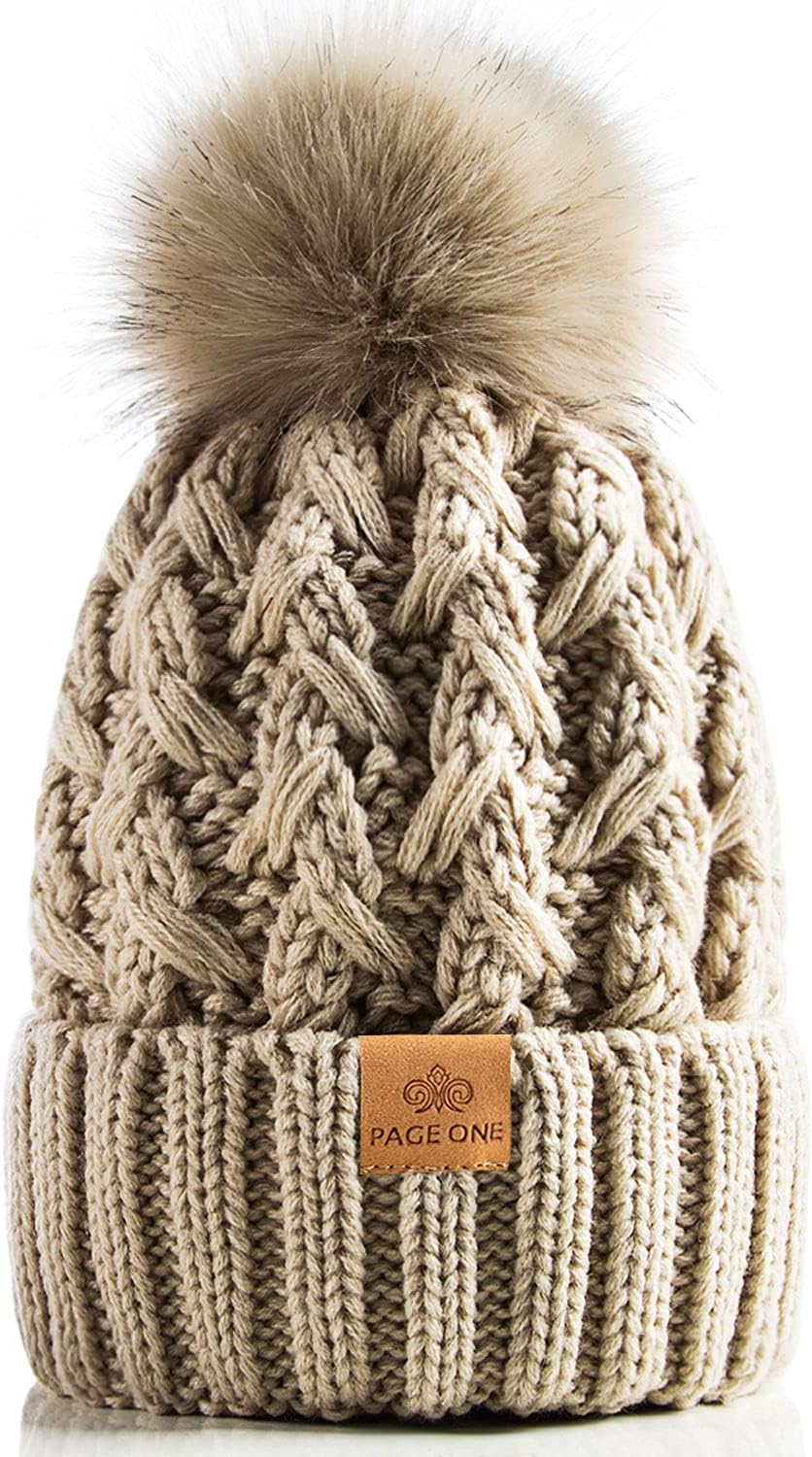 Detalle de PAGE ONE Women's Beanie 100% Acrylic