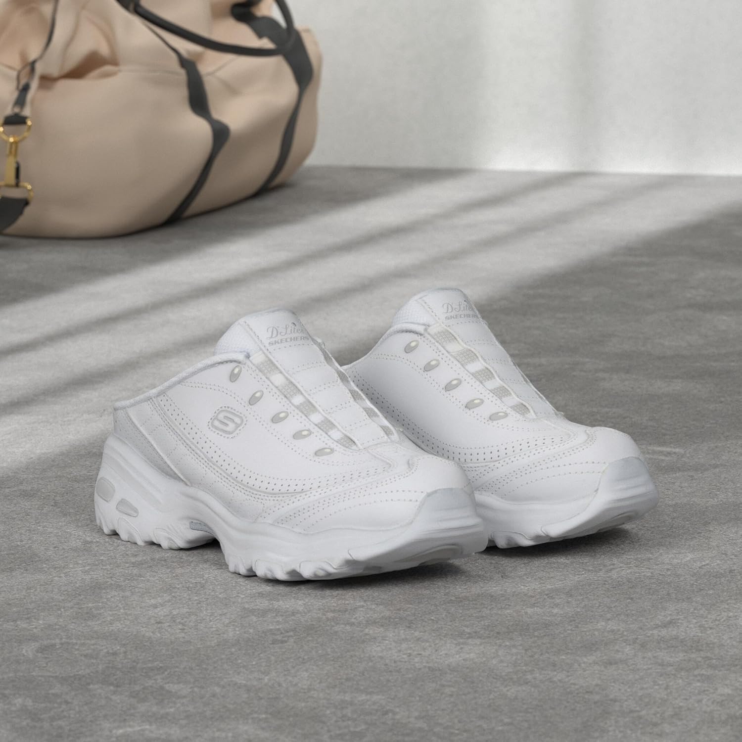 Detalle de Skechers Sport D'Lite Open-Back Slip-On Sneakers for Women