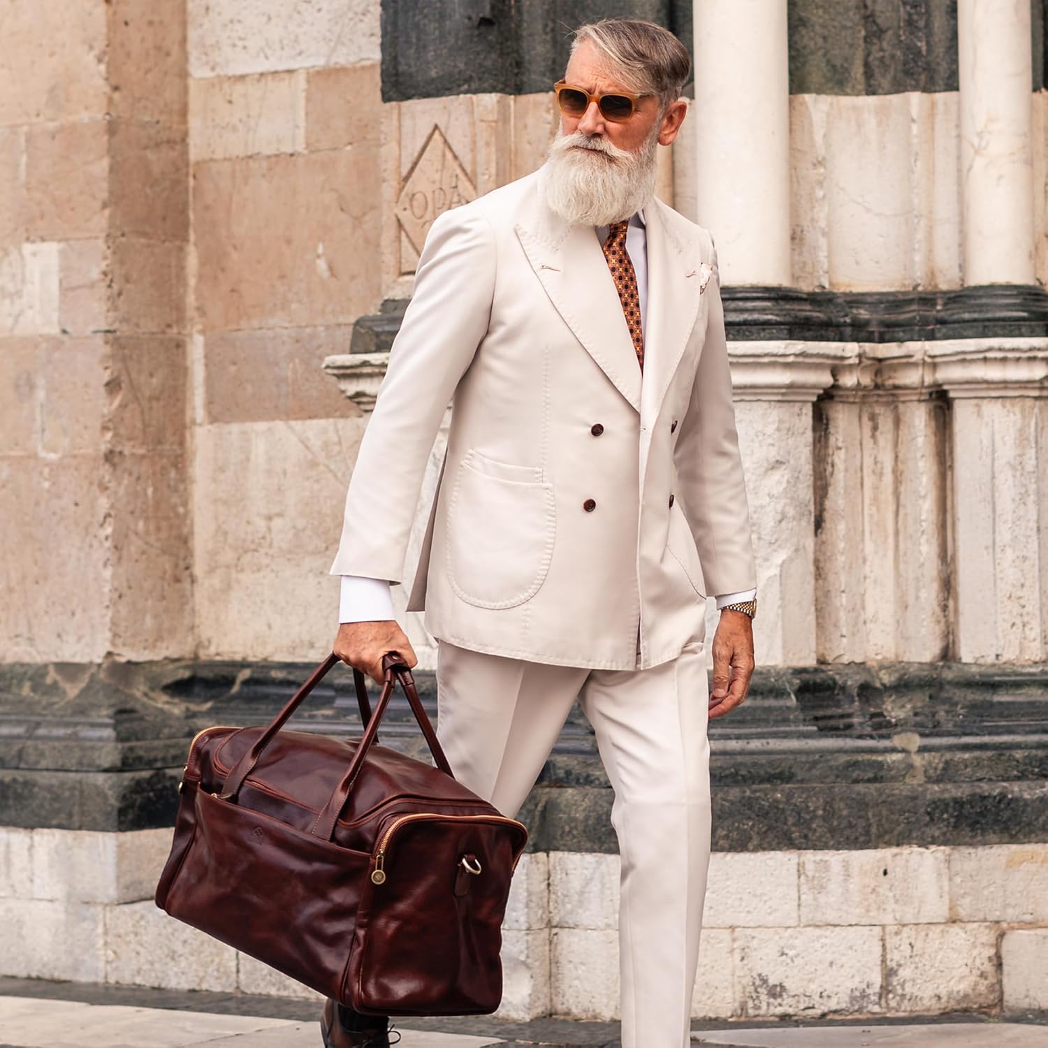 Detalle de Time Resistance Full Grain Leather Duffle Travel Bag – Overnight Carry-On in Italian Craftsmanship