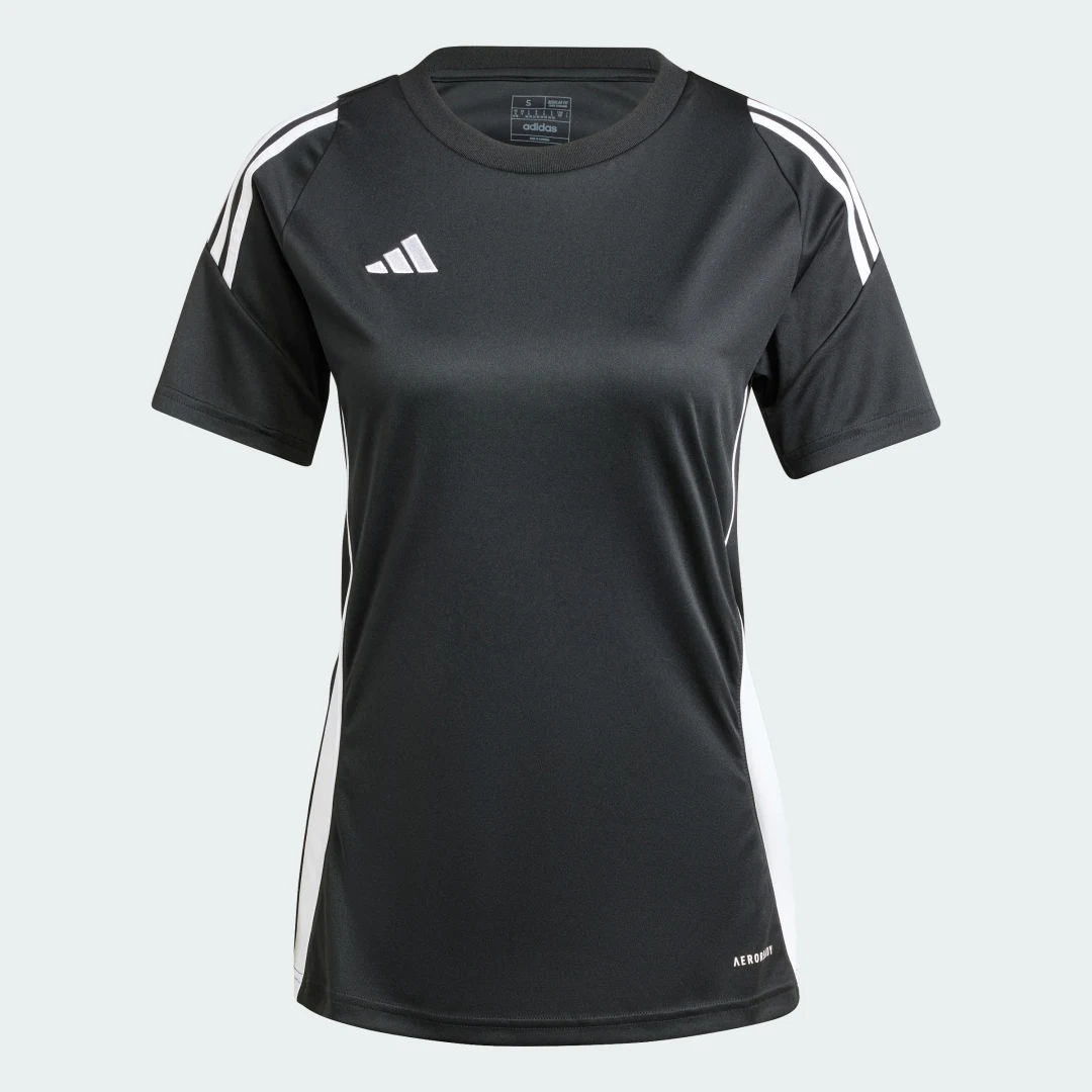 Detalle de Camiseta Tiro 24 de Adidas — Negro, versión esencial para entrenos y estilo urbano