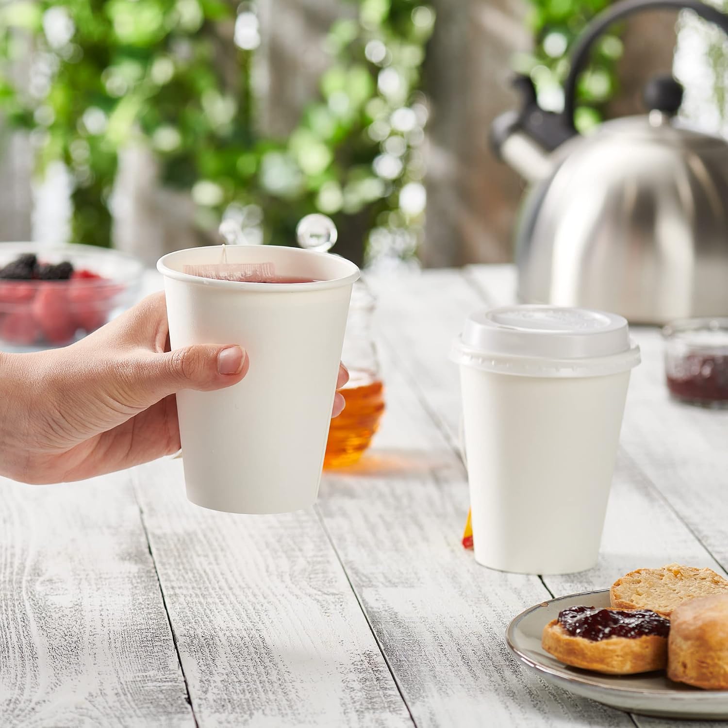 Detalle de Gusto 12 oz Disposable White Cups 🫖