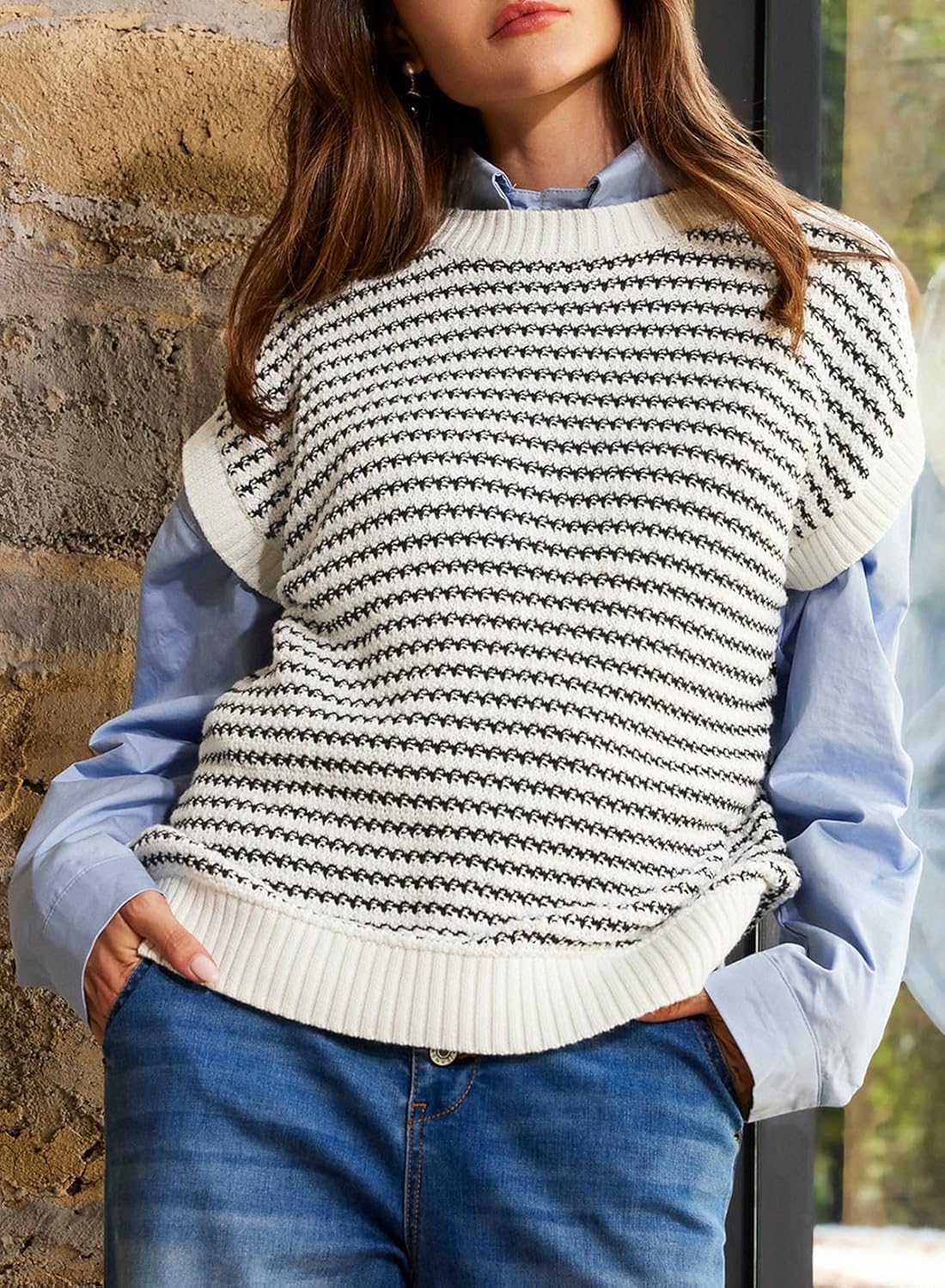 Thumbnail 3 de EVALESS Women’s Striped Sweater Vest Tank Top (Round Neck, Cap Sleeve)